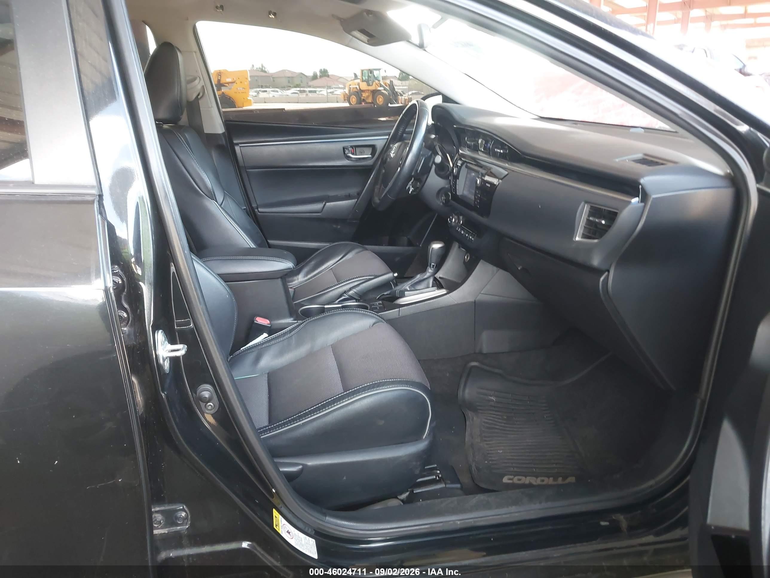 2015 Toyota Corolla S Plus Black vin: 5YFBURHEXFP350820