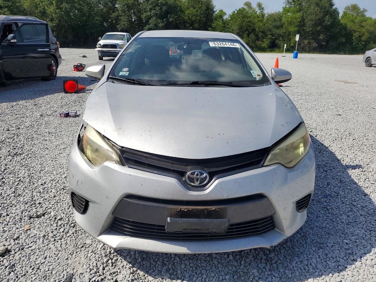 2015 Toyota Corolla Le Silver vin: 5YFBURHEXFP354527