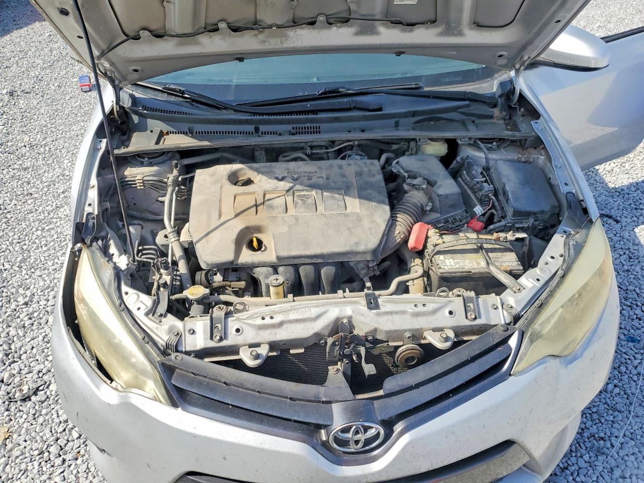 2015 Toyota Corolla Le Silver vin: 5YFBURHEXFP354527