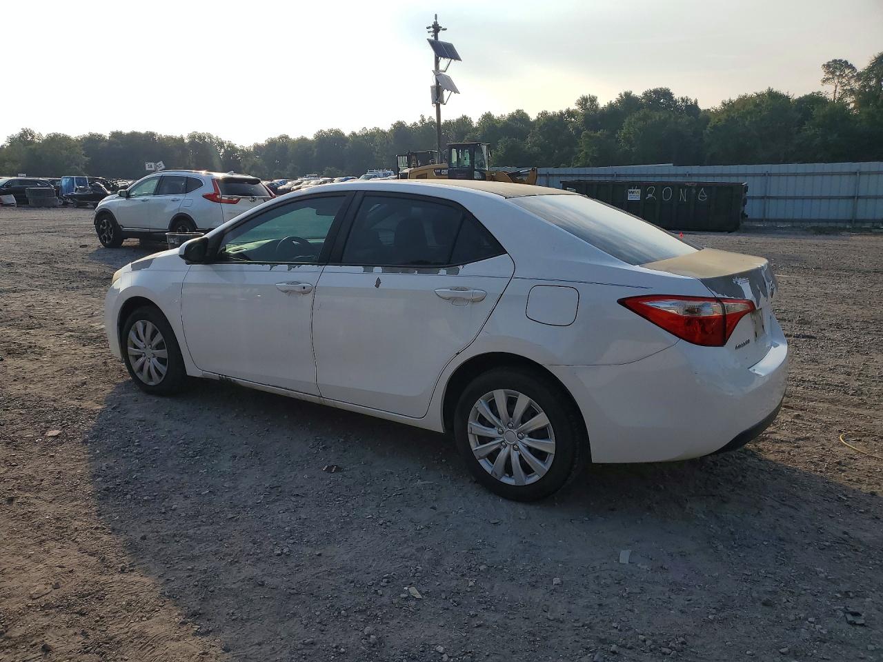 2015 Toyota Corolla Le White vin: 5YFBURHEXFP356939