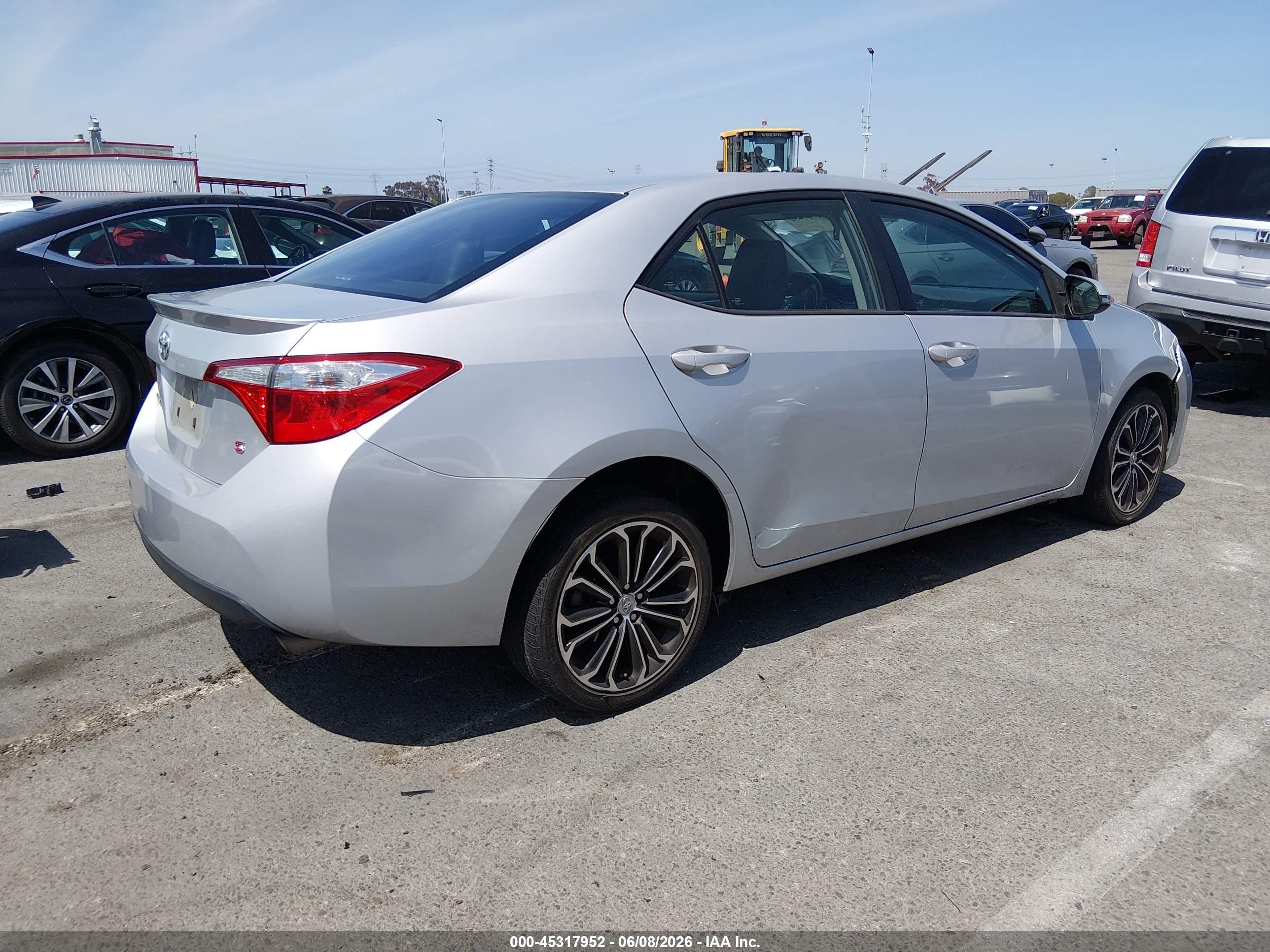 2015 Toyota Corolla S Plus Silver vin: 5YFBURHEXFP357962