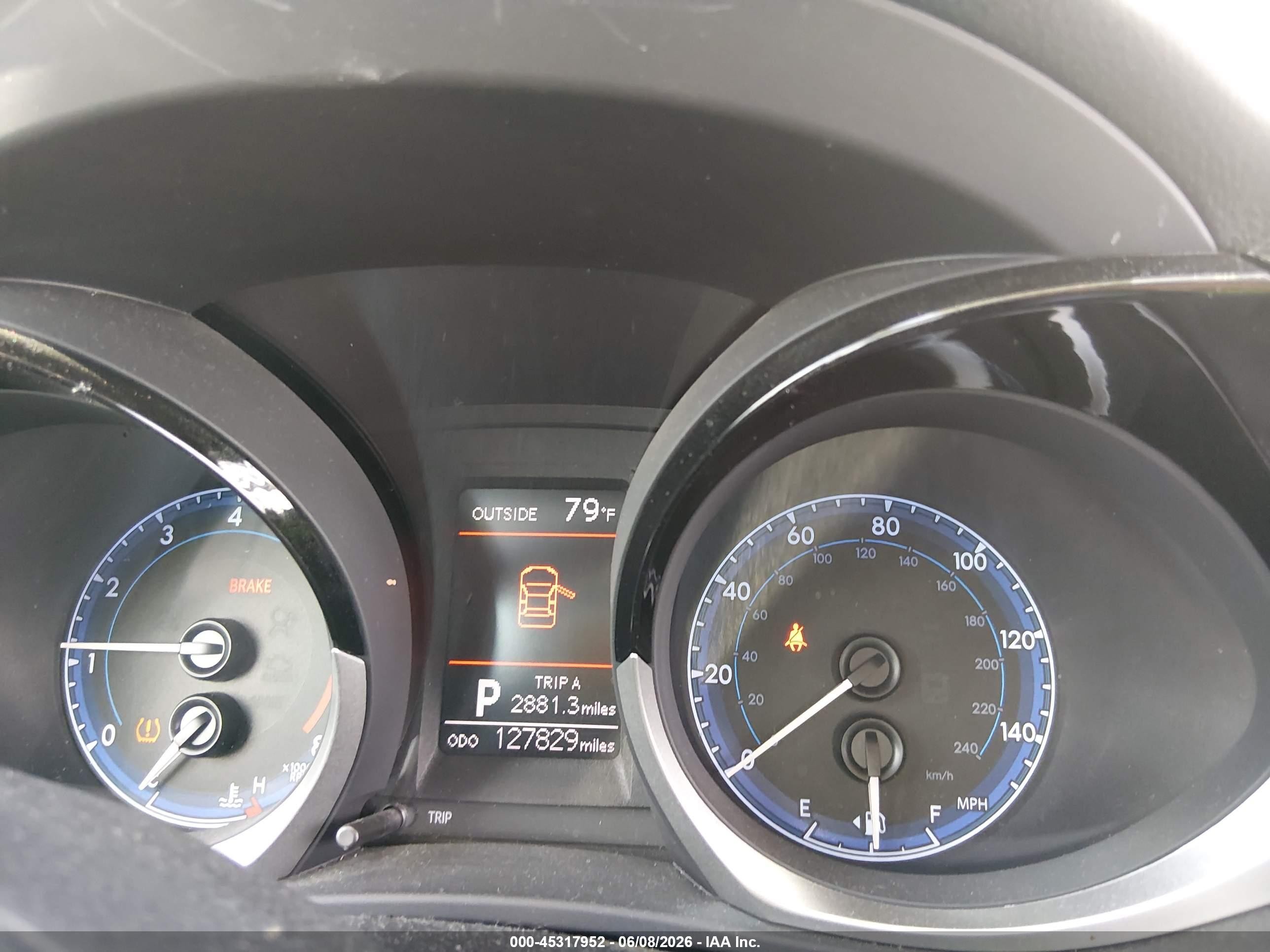 2015 Toyota Corolla S Plus Silver vin: 5YFBURHEXFP357962