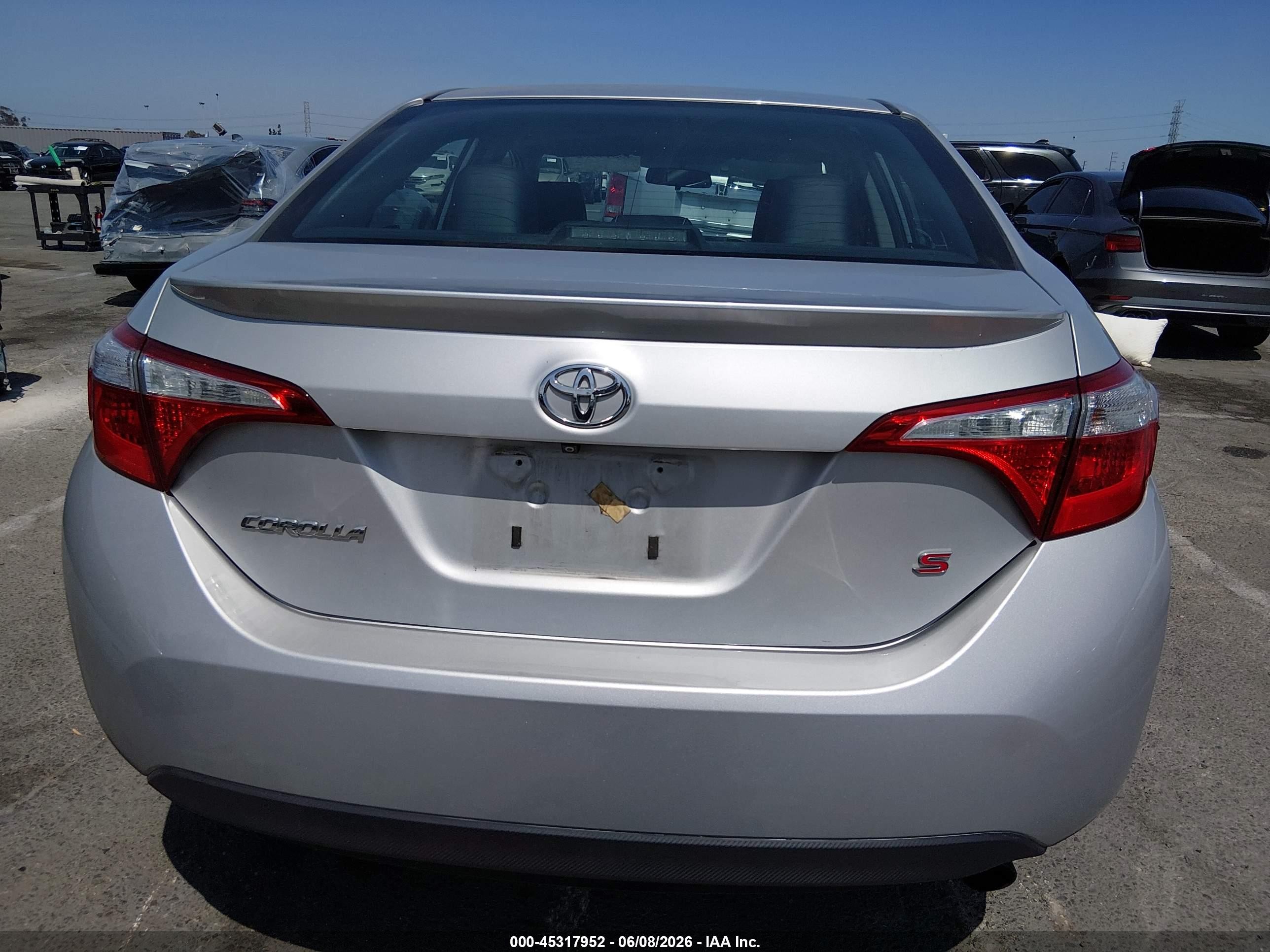 2015 Toyota Corolla S Plus Silver vin: 5YFBURHEXFP357962