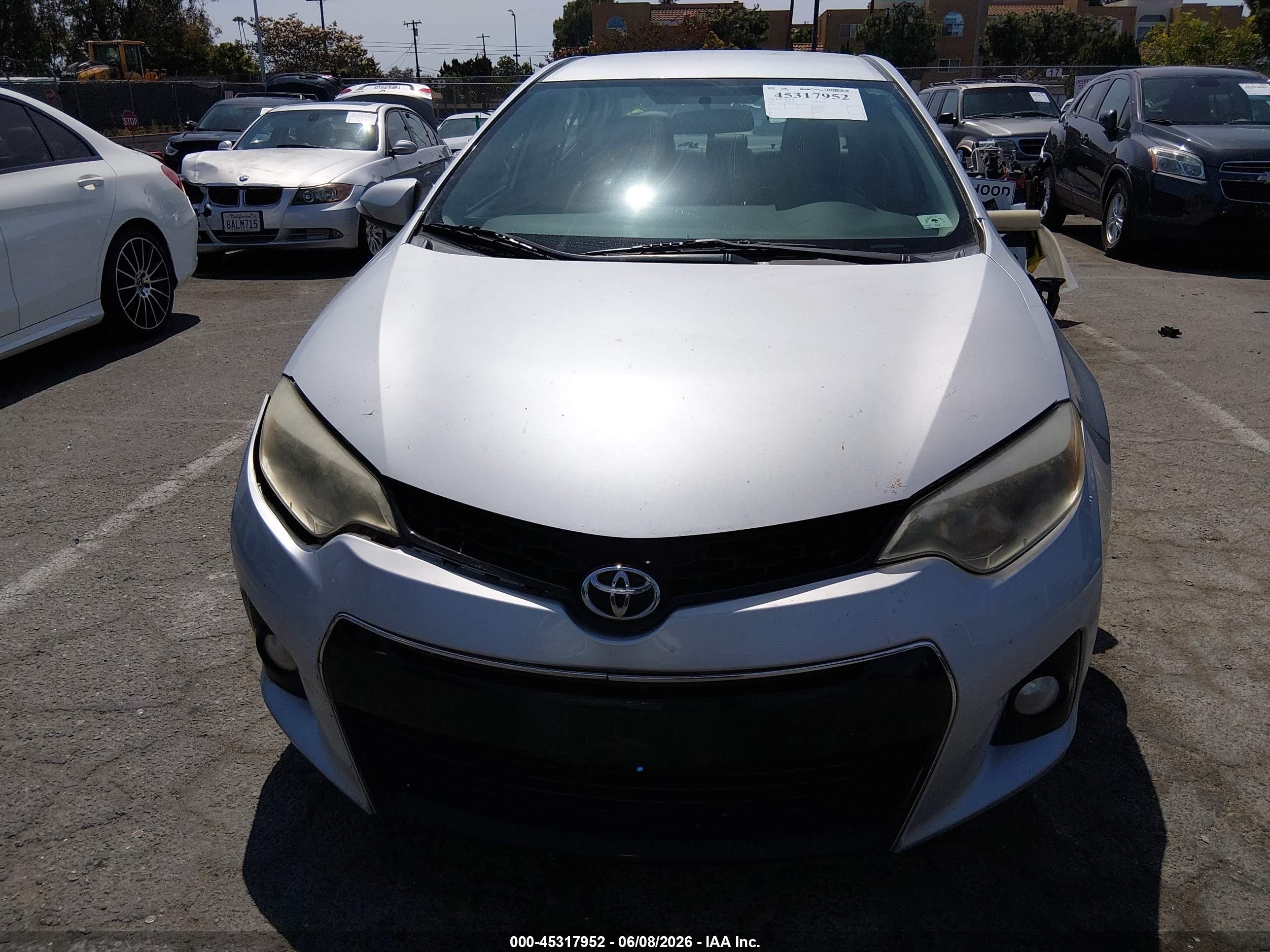 2015 Toyota Corolla S Plus Silver vin: 5YFBURHEXFP357962