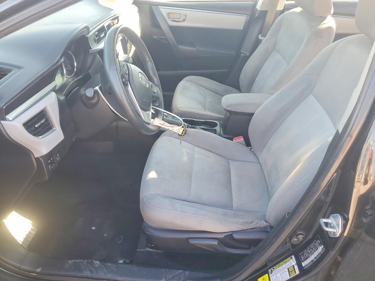 2016 Toyota Corolla Le Black vin: 5YFBURHEXGP480811