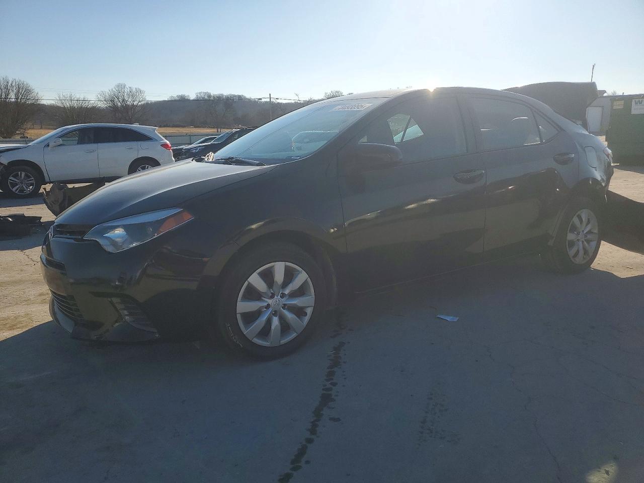 2016 Toyota Corolla Le Black vin: 5YFBURHEXGP480811