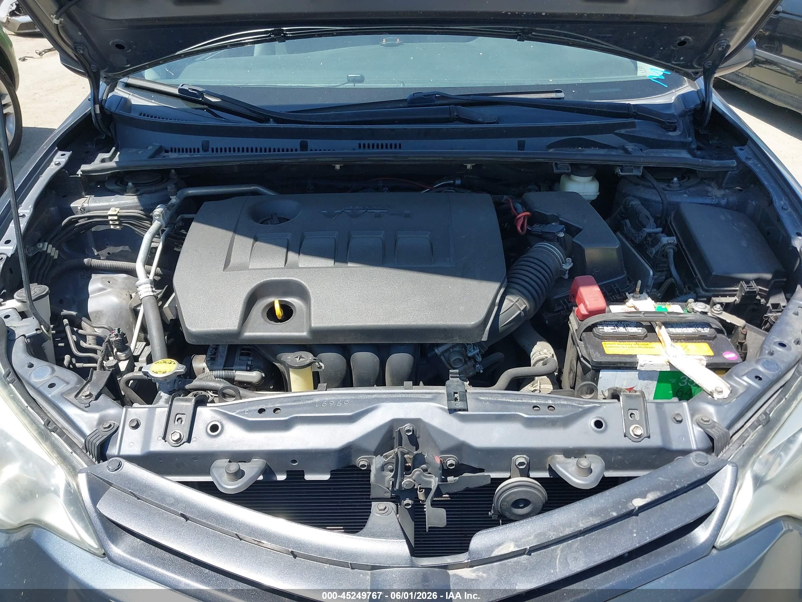 2016 Toyota Corolla Le Gray vin: 5YFBURHEXGP542403