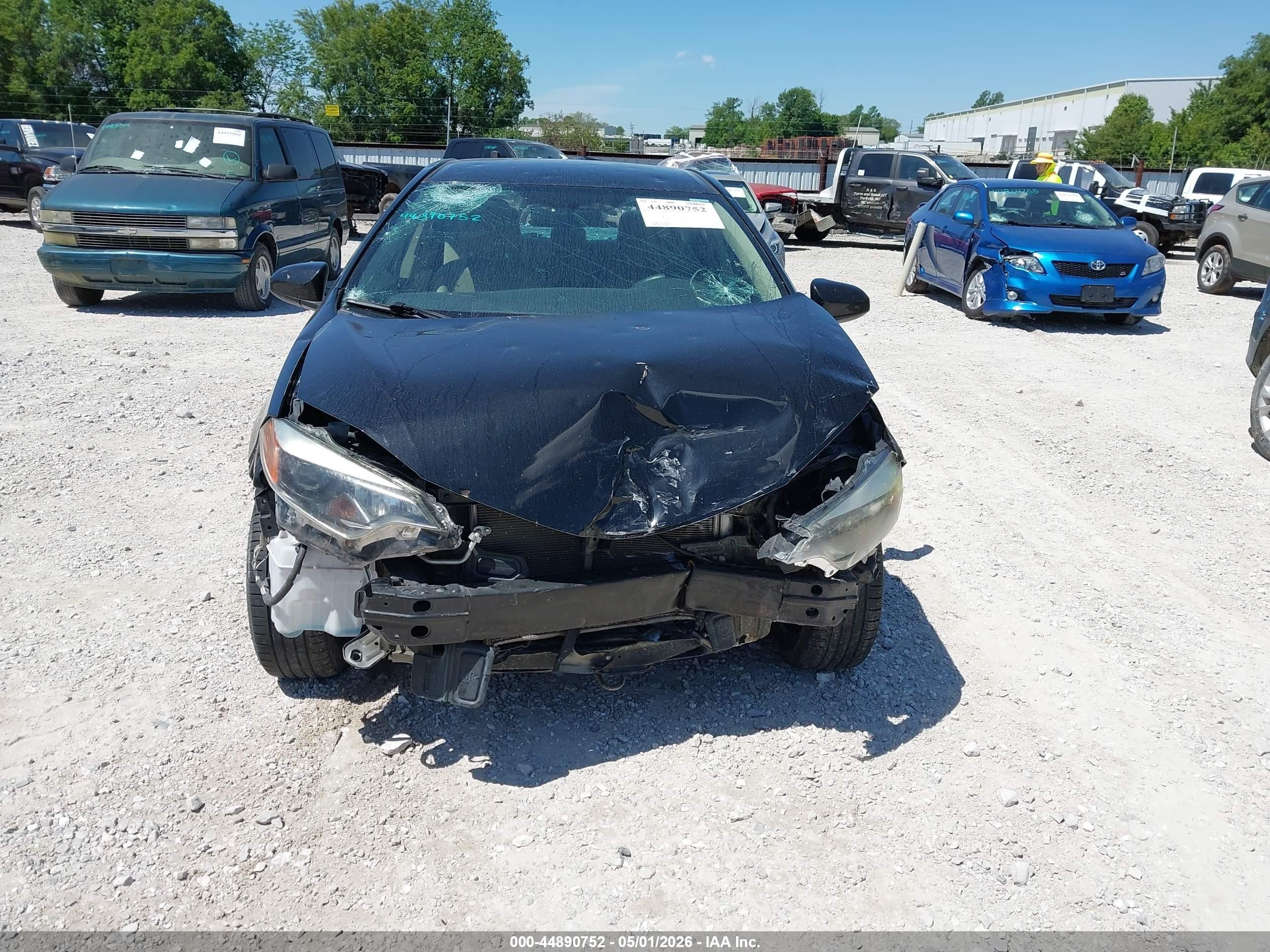 2016 Toyota Corolla Le Black vin: 5YFBURHEXGP548380