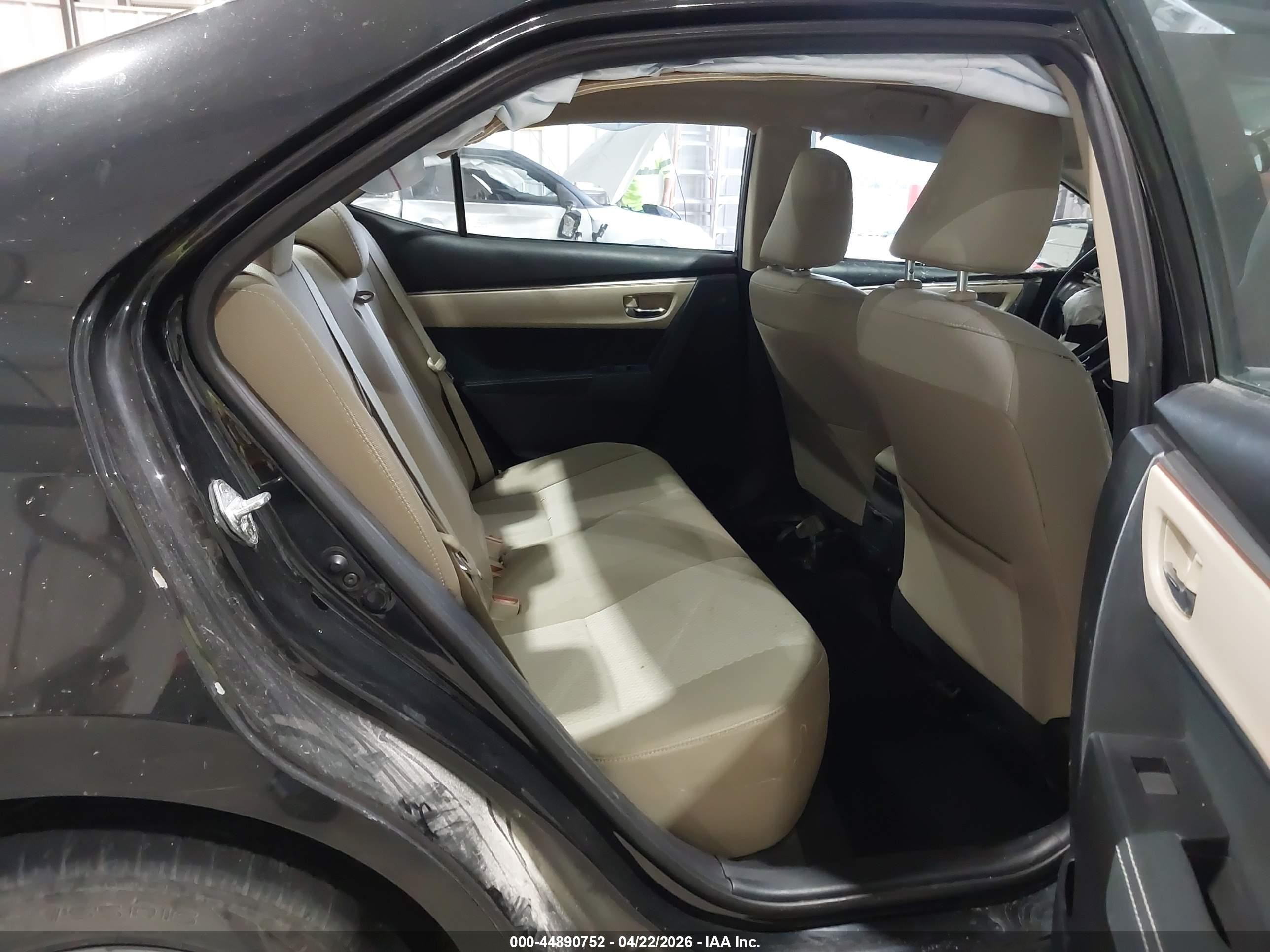 2016 Toyota Corolla Le Black vin: 5YFBURHEXGP548380