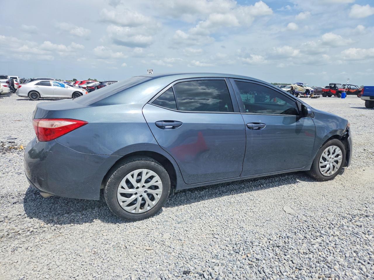 2017 Toyota Corolla Le Gray vin: 5YFBURHEXHP697311