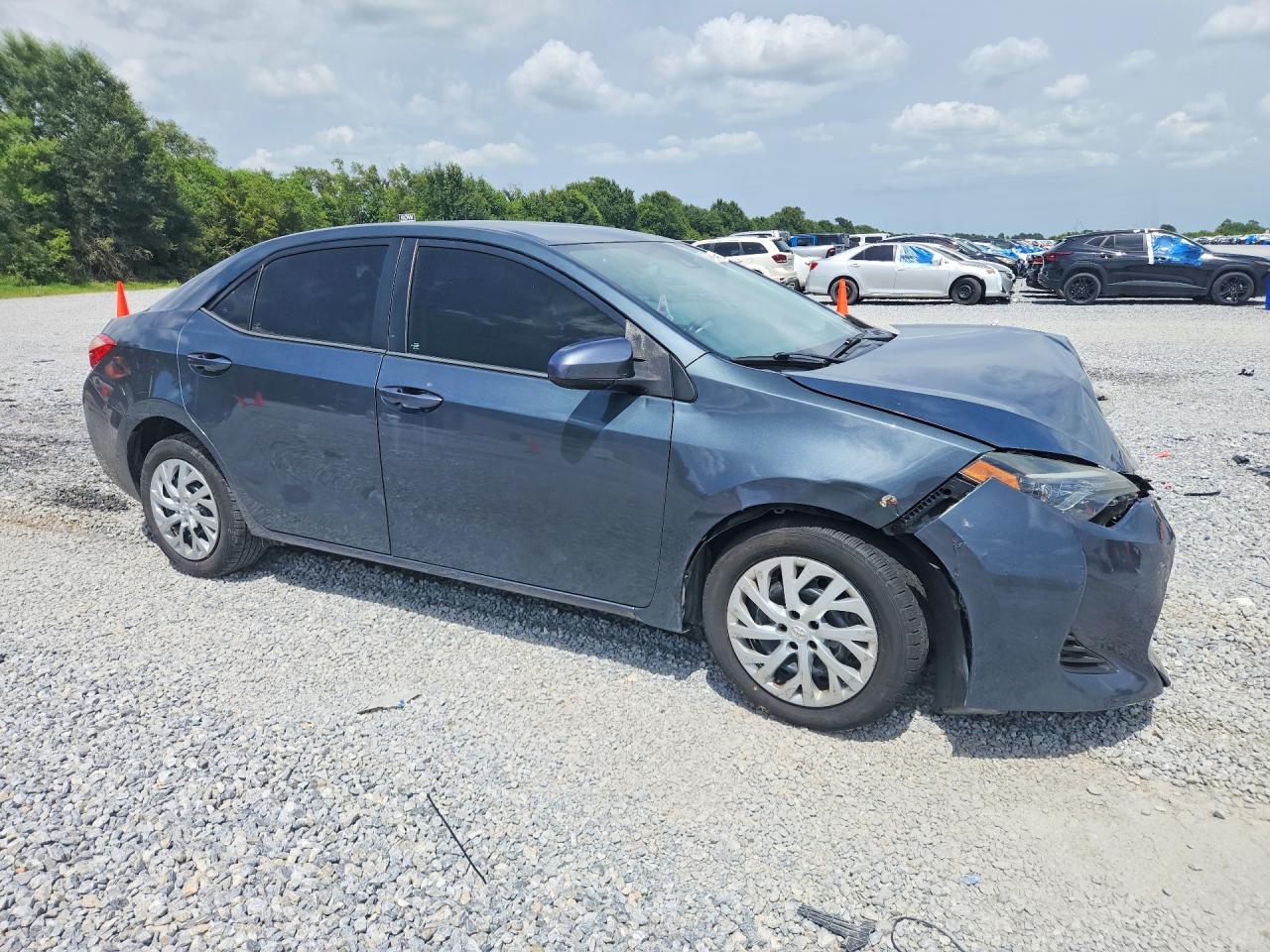2017 Toyota Corolla Le Gray vin: 5YFBURHEXHP697311