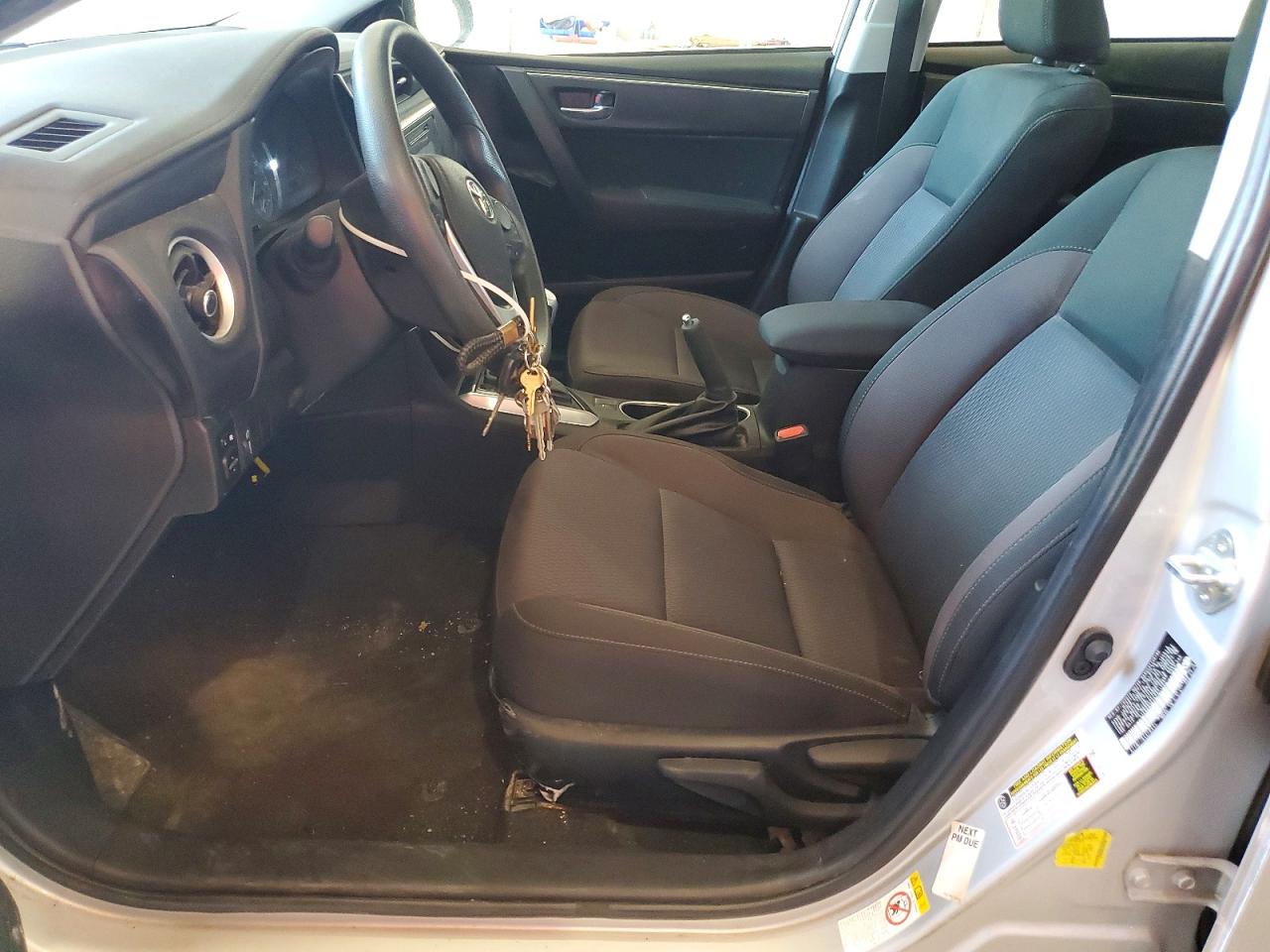 2019 Toyota Corolla Le Silver vin: 5YFBURHEXKP871207