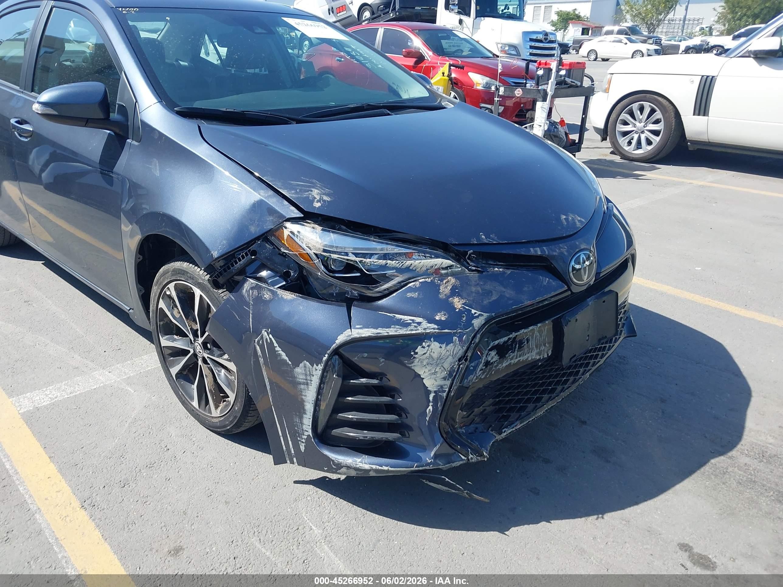 2019 Toyota Corolla Se Blue vin: 5YFBURHEXKP880988