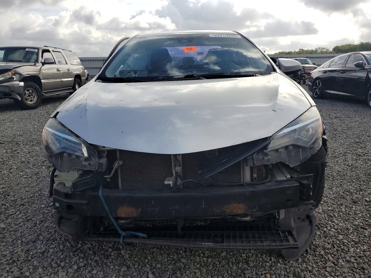 2019 Toyota Corolla Le Silver vin: 5YFBURHEXKP895765
