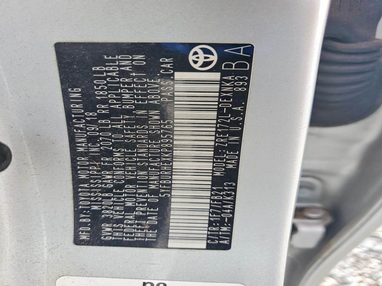 2019 Toyota Corolla Le Silver vin: 5YFBURHEXKP895765