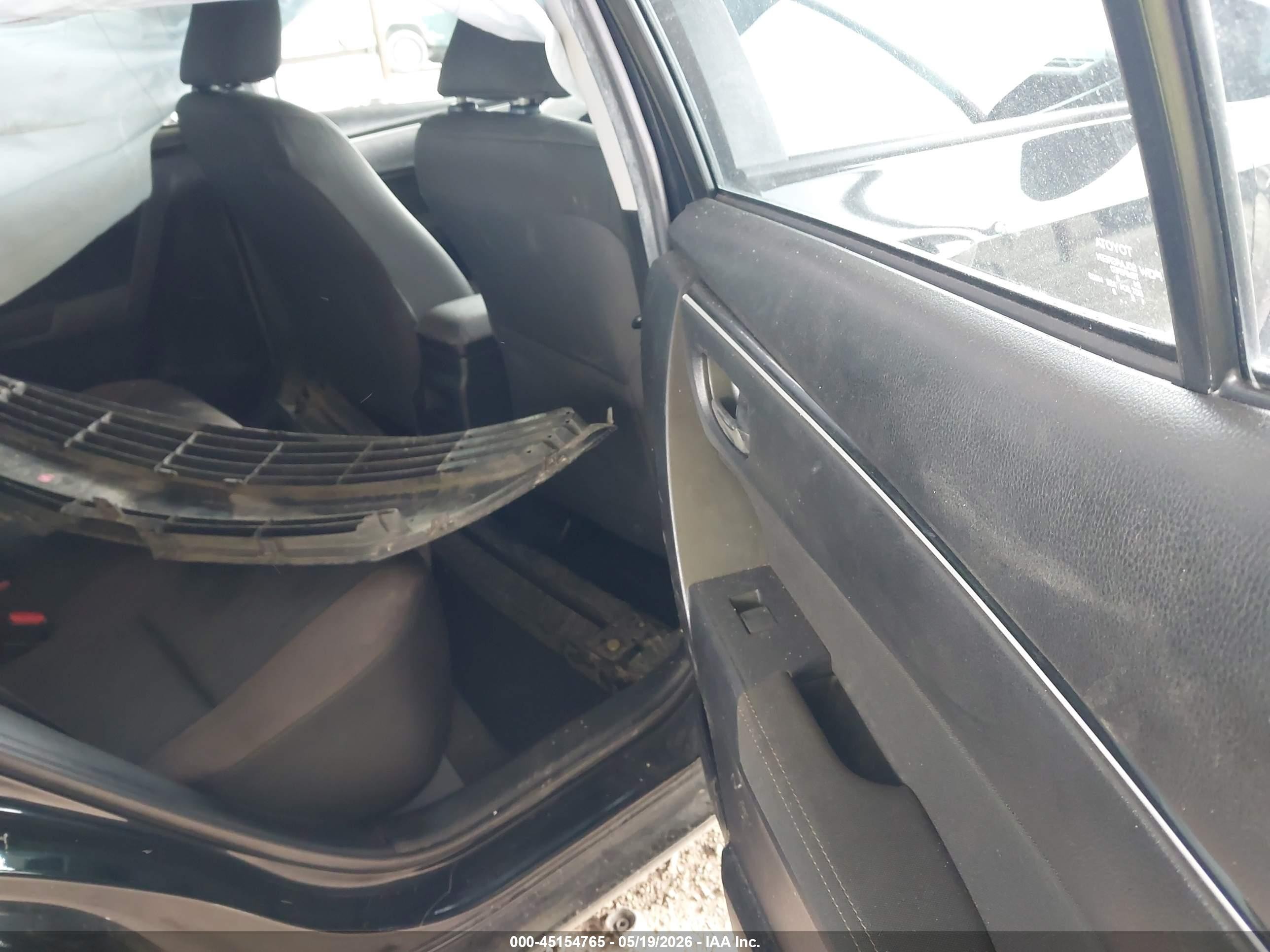 2019 Toyota Corolla Le Black vin: 5YFBURHEXKP925928