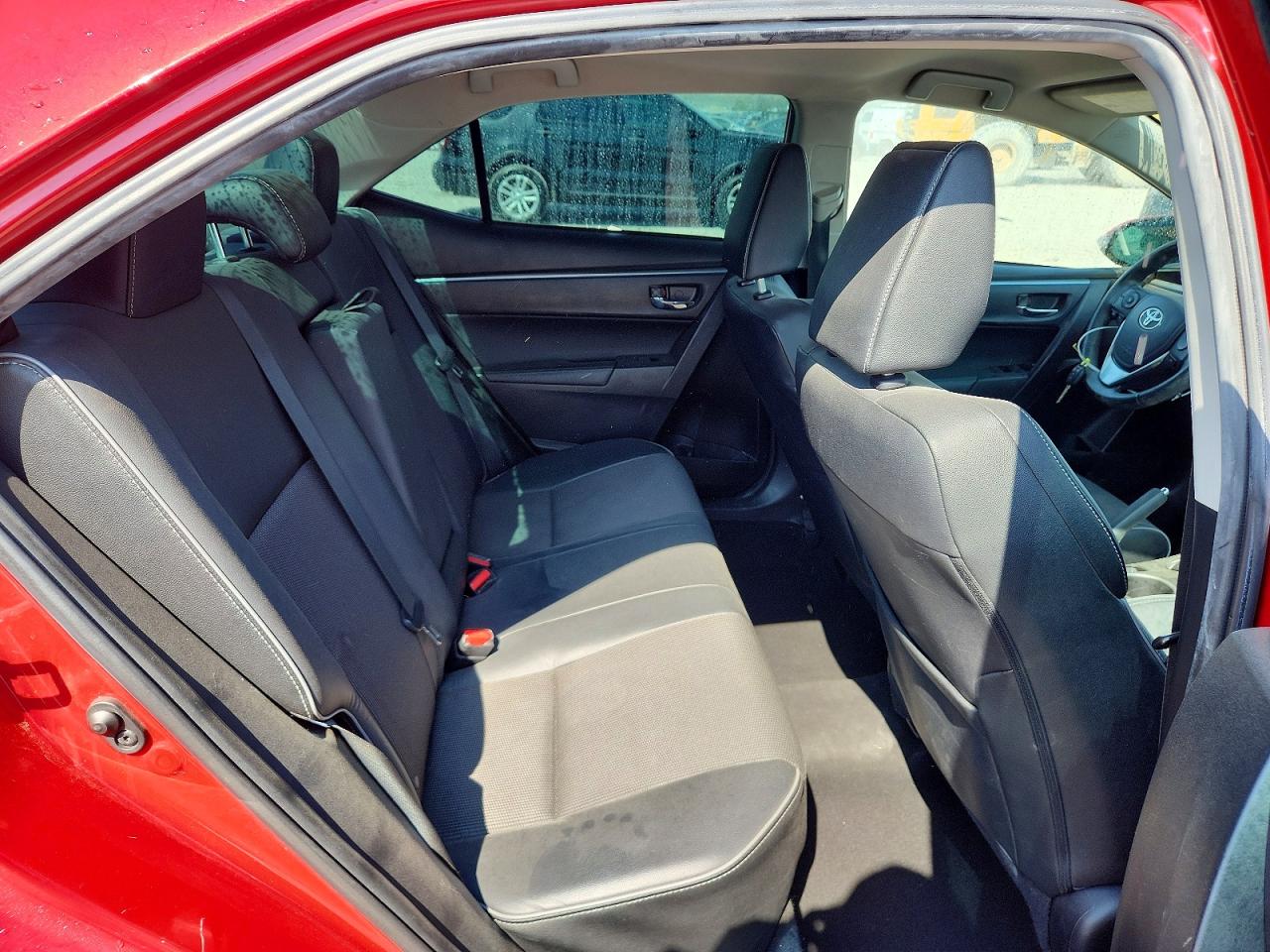 2015 Toyota Corolla S Plus Красный vin: 5YFBURHE7FP227542