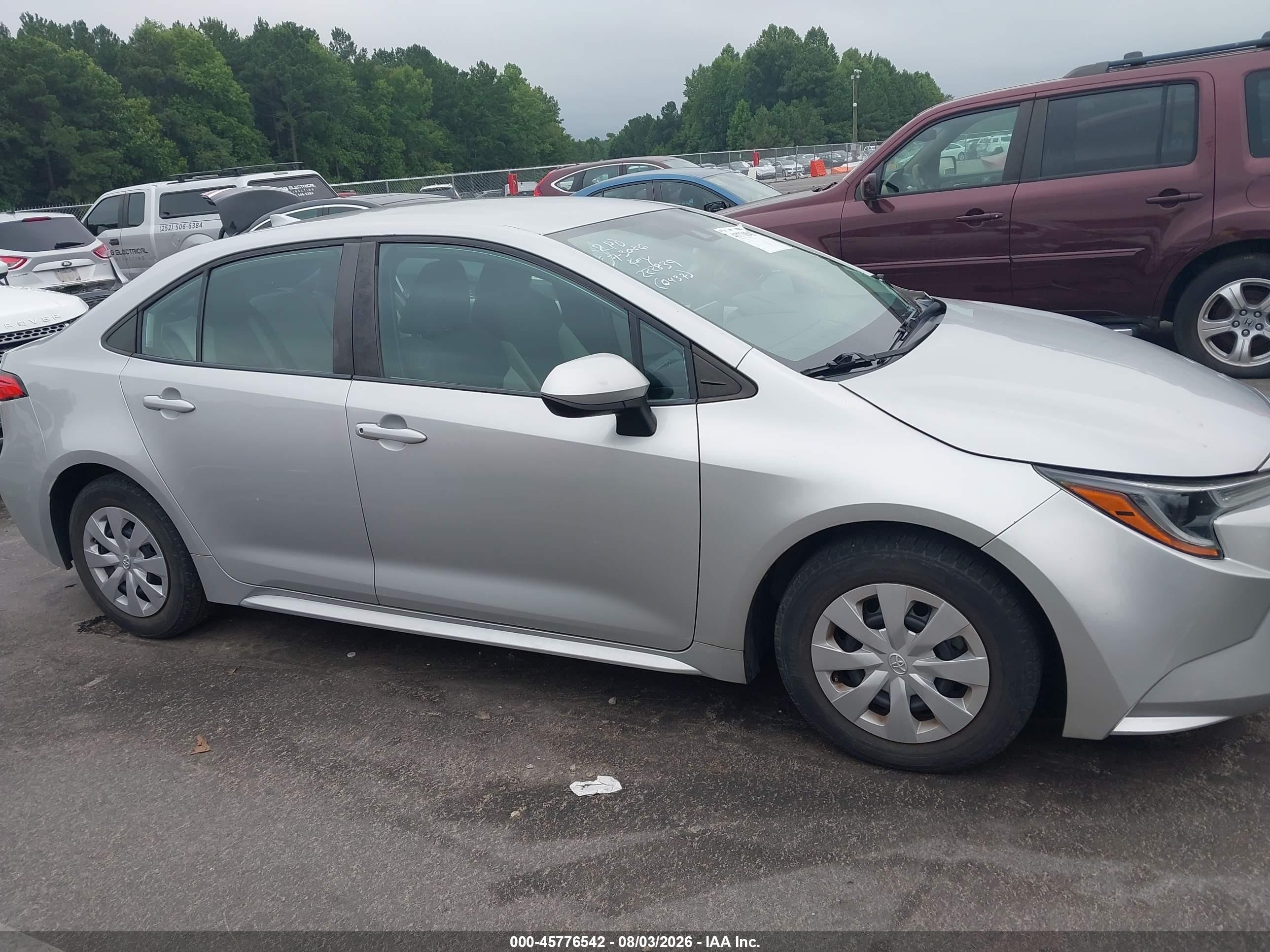 2020 Toyota Corolla L White vin: 5YFDPRAE3LP030437