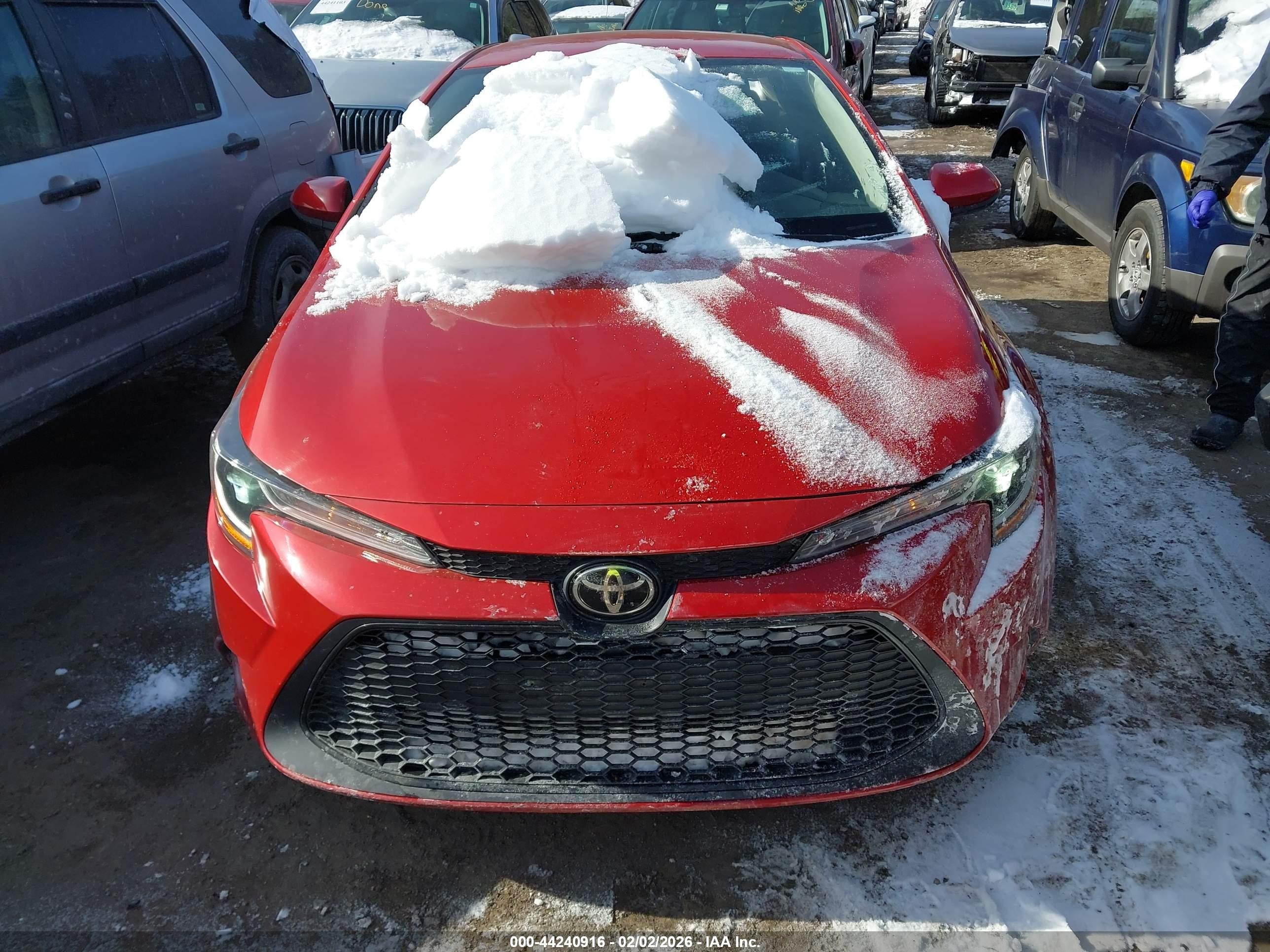2021 Toyota Corolla Le Red vin: 5YFEPMAE0MP180093
