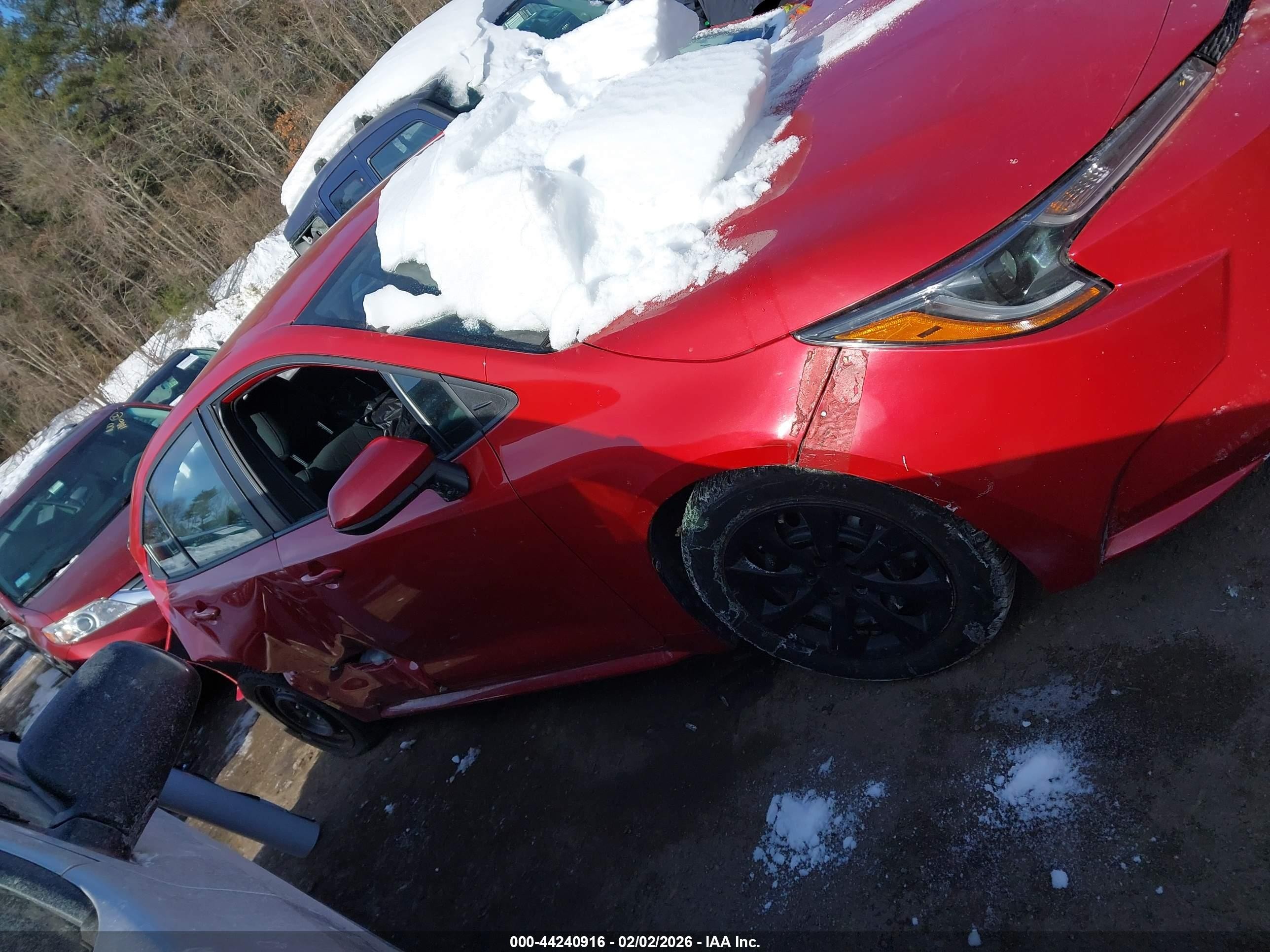 2021 Toyota Corolla Le Red vin: 5YFEPMAE0MP180093