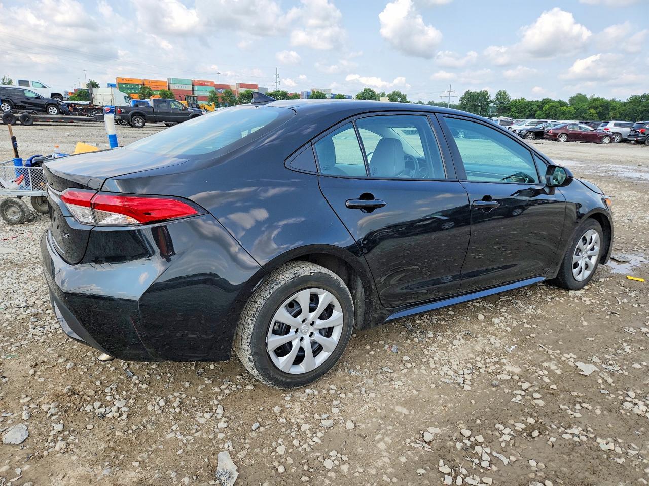 2021 Toyota Corolla Le Black vin: 5YFEPMAE0MP196312