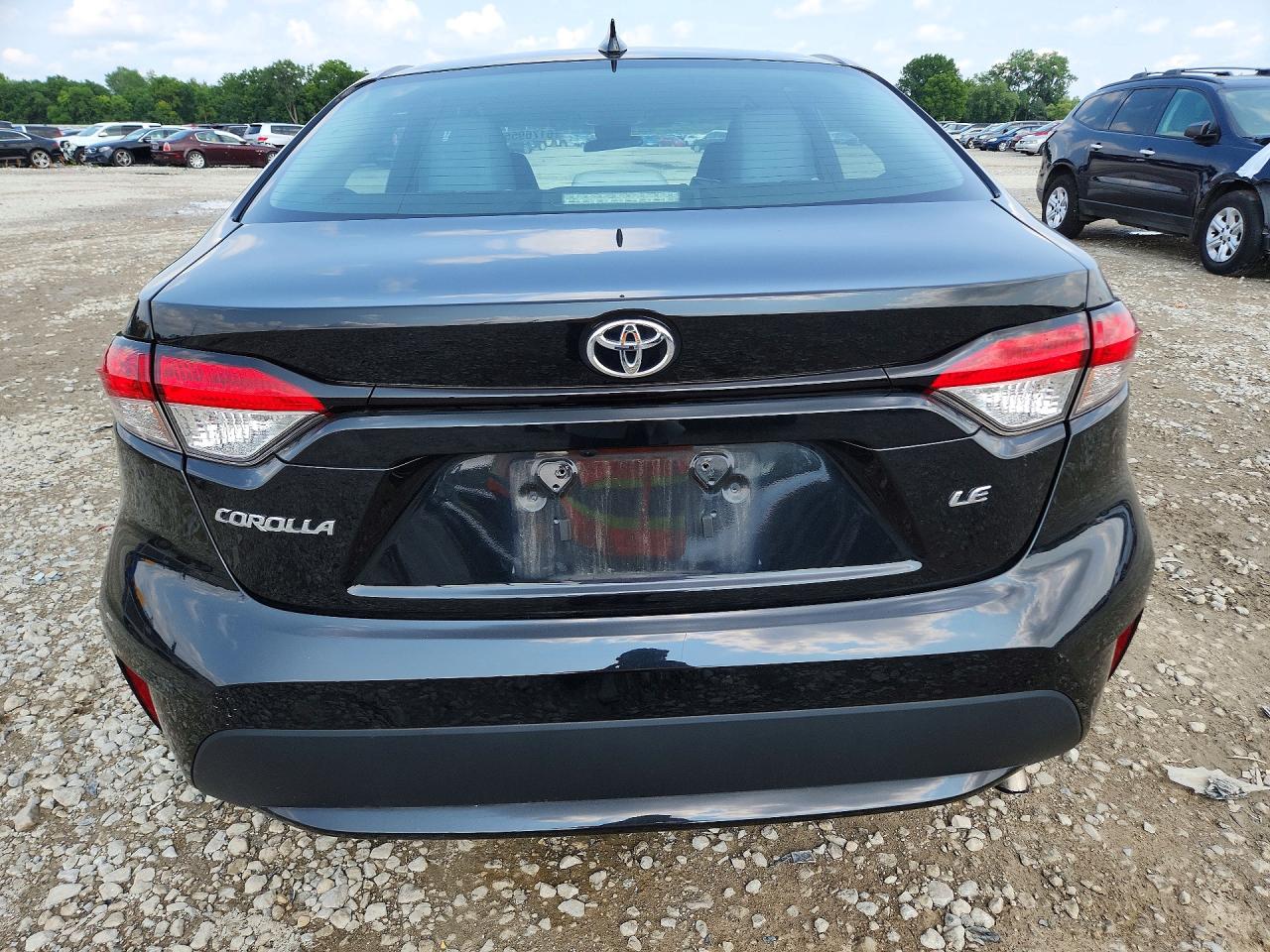 2021 Toyota Corolla Le Black vin: 5YFEPMAE0MP196312