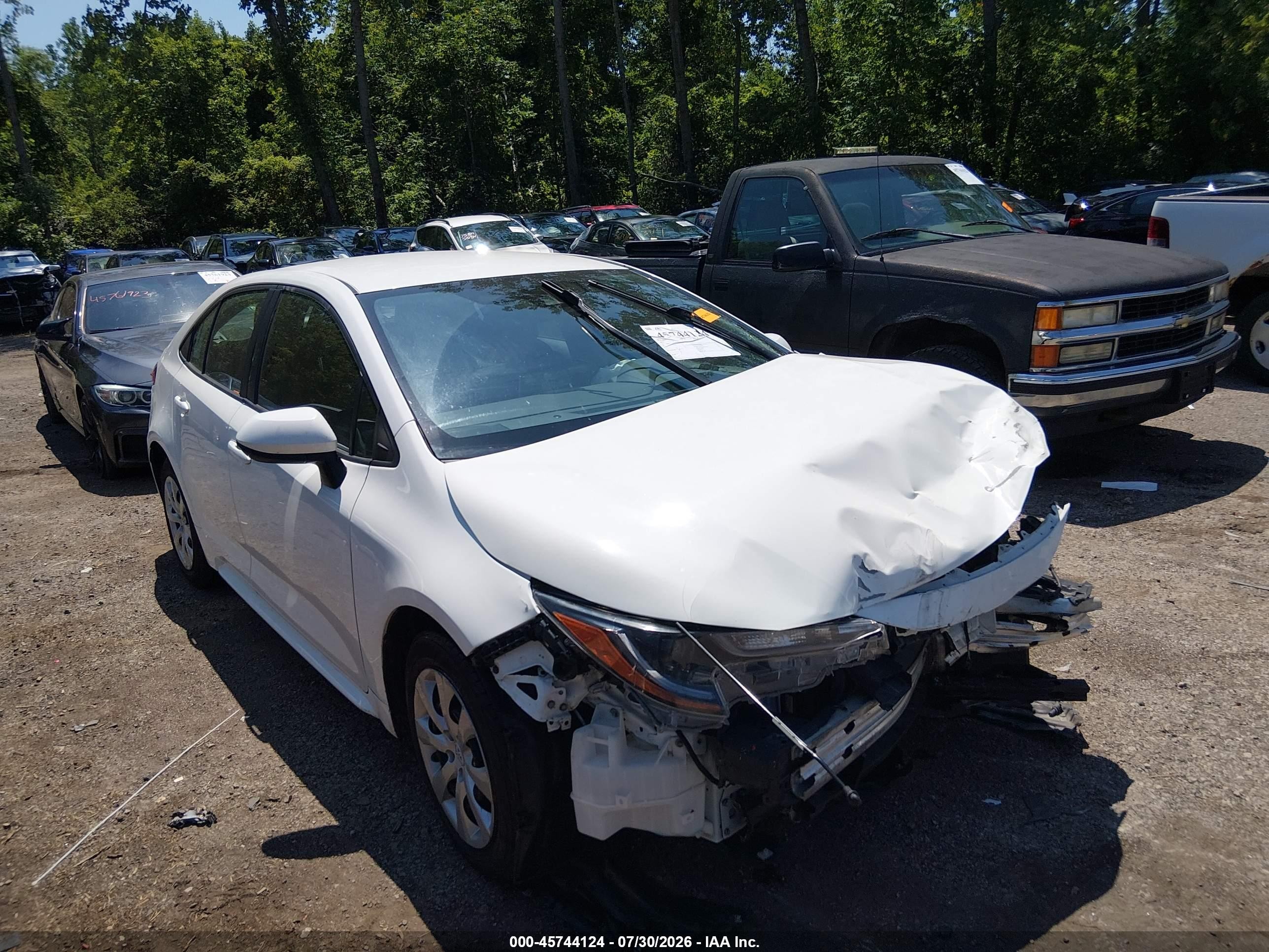 2021 Toyota Corolla Le White vin: 5YFEPMAE0MP223203