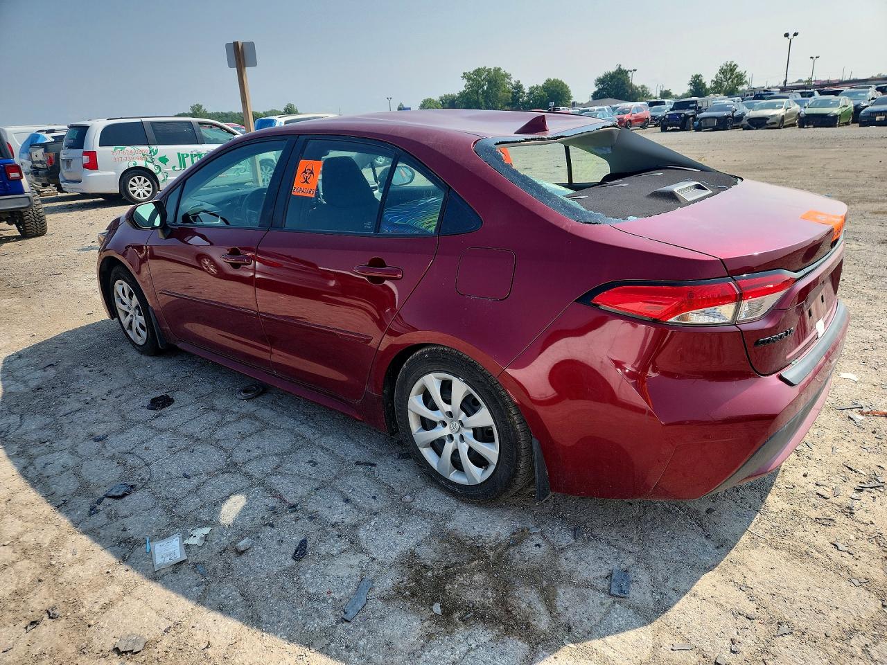 2022 Toyota Corolla Le Red vin: 5YFEPMAE0NP287405