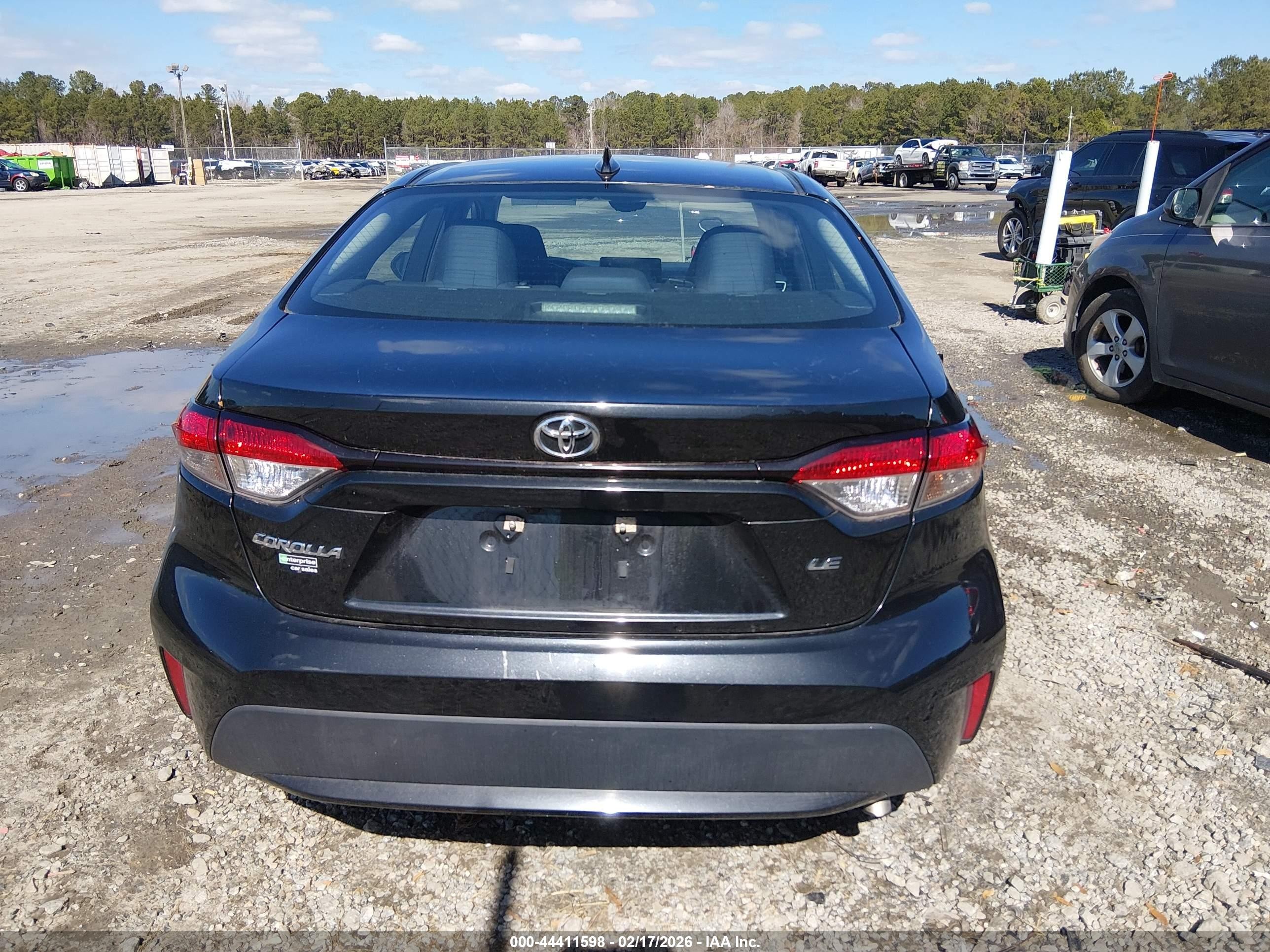 2022 Toyota Corolla Le Black vin: 5YFEPMAE0NP293513