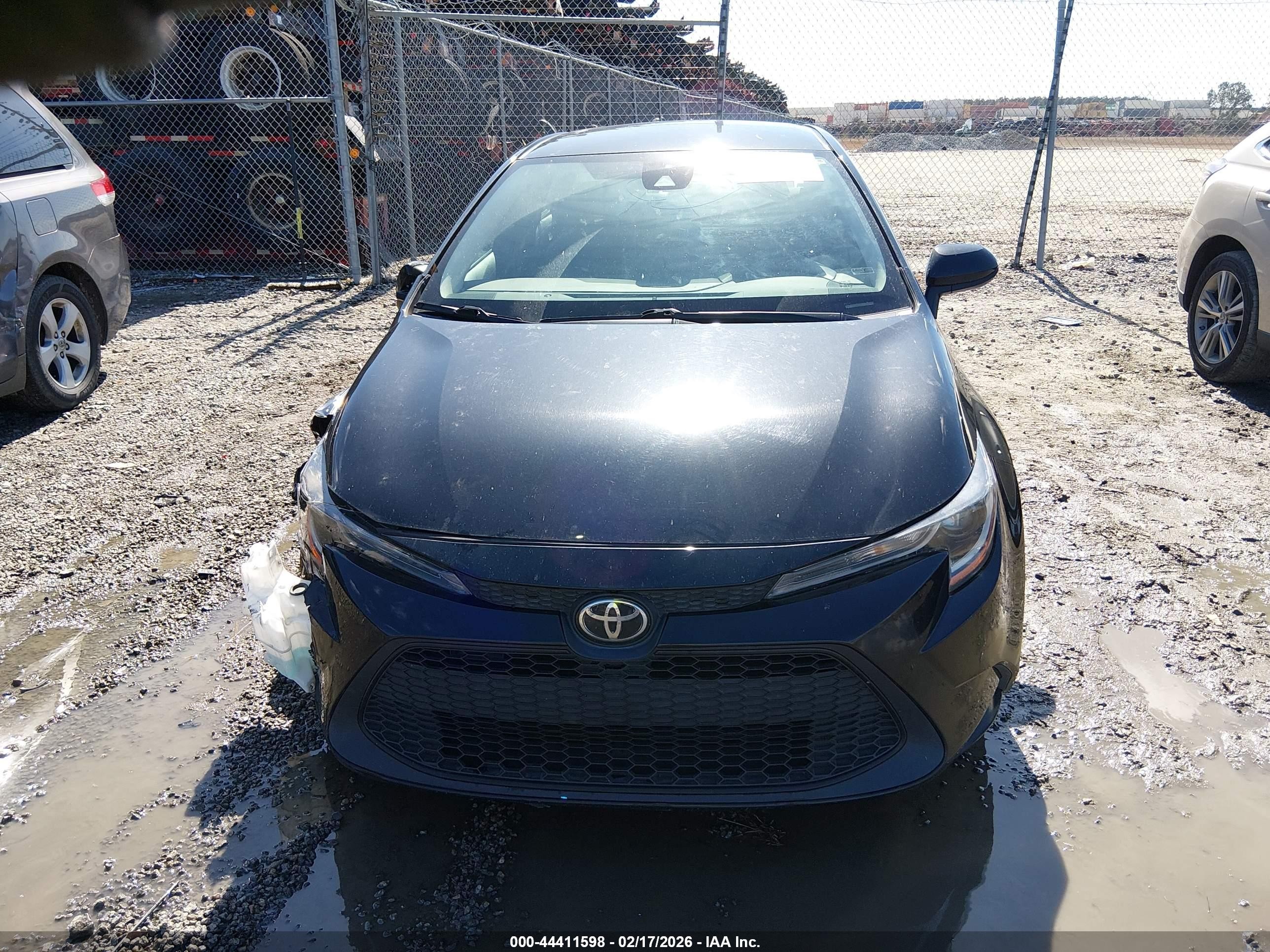 2022 Toyota Corolla Le Black vin: 5YFEPMAE0NP293513