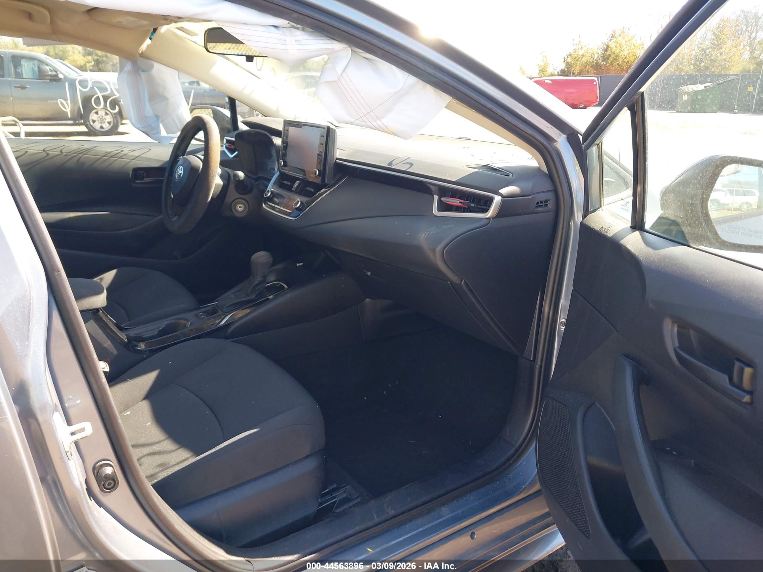 2022 Toyota Corolla Le Light Blue vin: 5YFEPMAE0NP356478