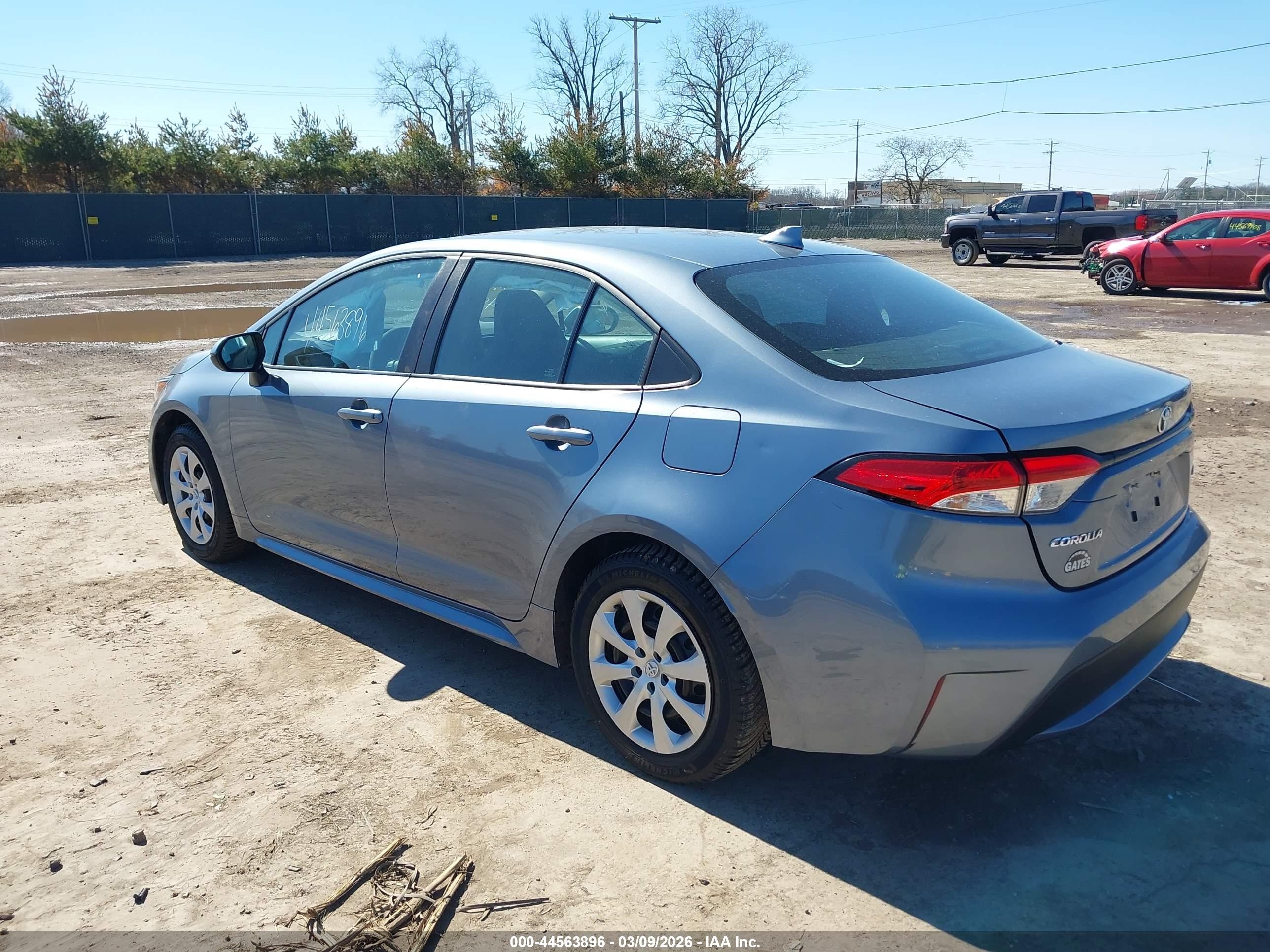 2022 Toyota Corolla Le Light Blue vin: 5YFEPMAE0NP356478