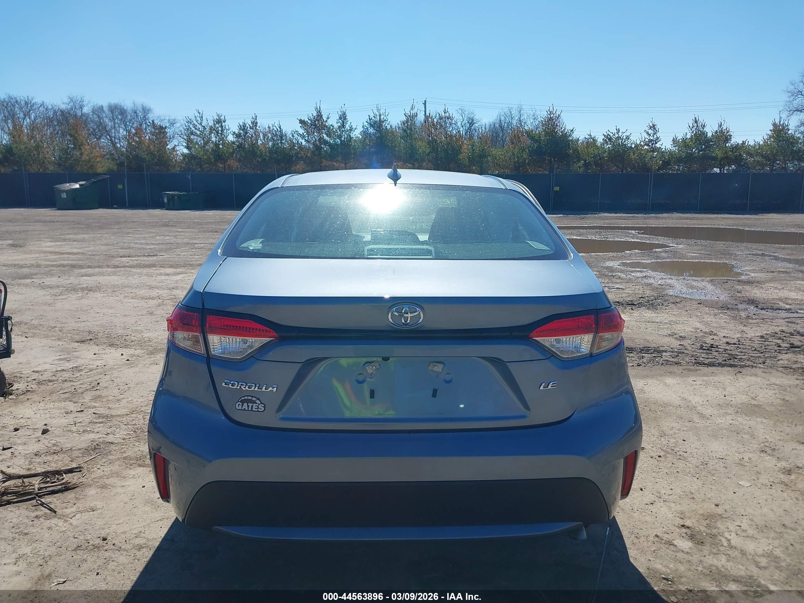2022 Toyota Corolla Le Light Blue vin: 5YFEPMAE0NP356478