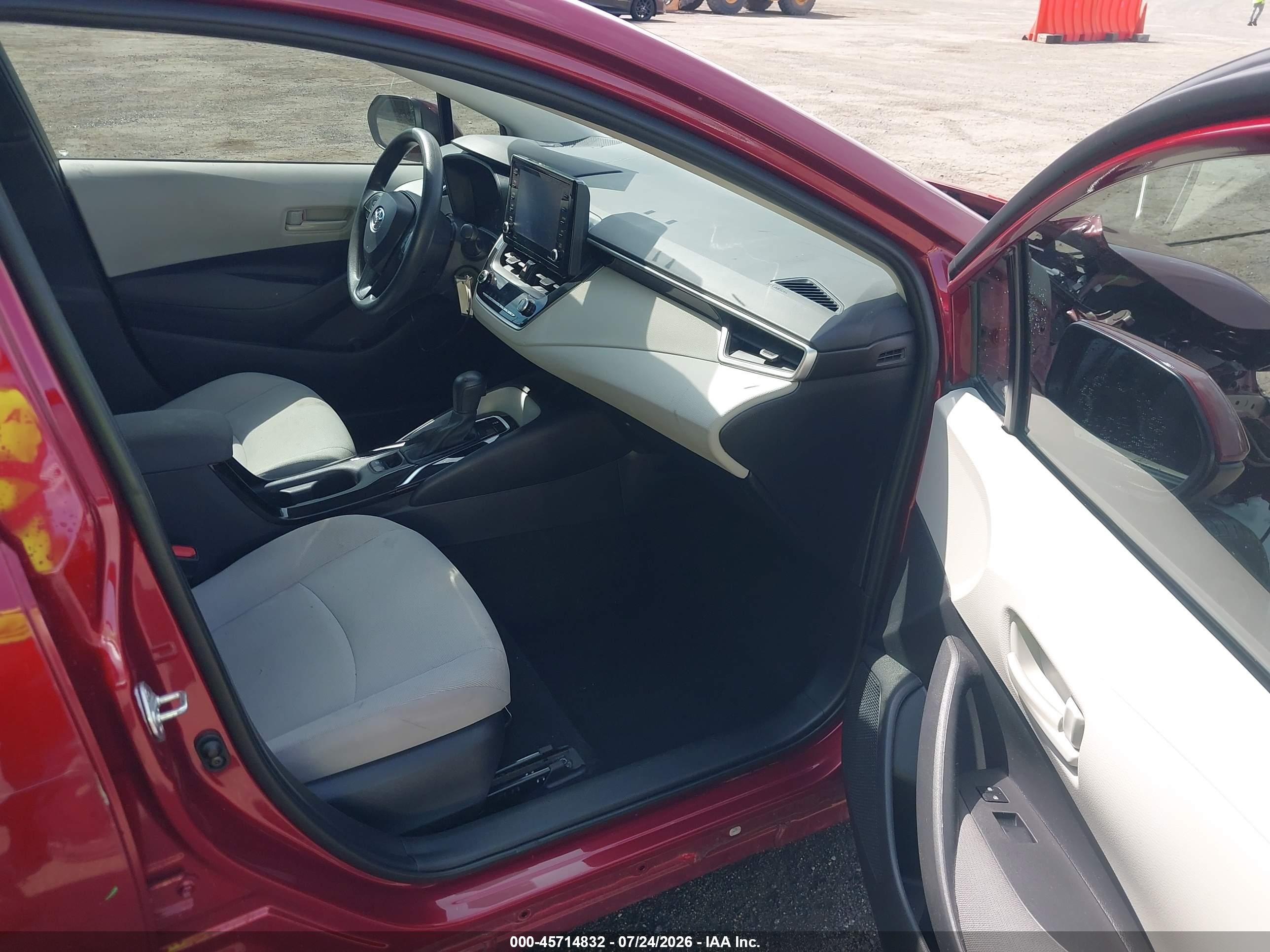2022 Toyota Corolla Le Red vin: 5YFEPMAE1NP331184