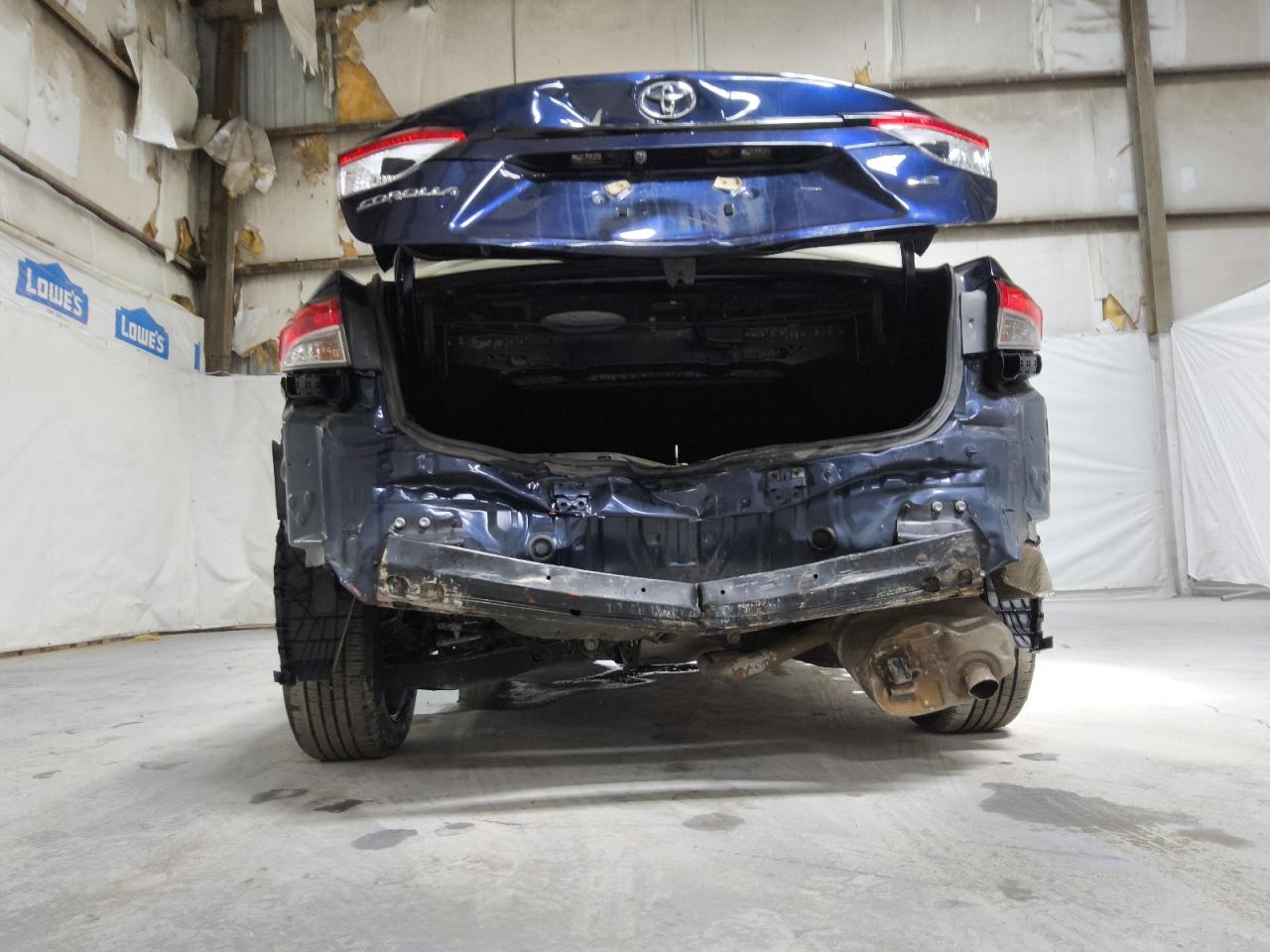 2022 Toyota Corolla Le Blue vin: 5YFEPMAE1NP385049 Damage: Deck Lid, Severe Damage, Replacement Required