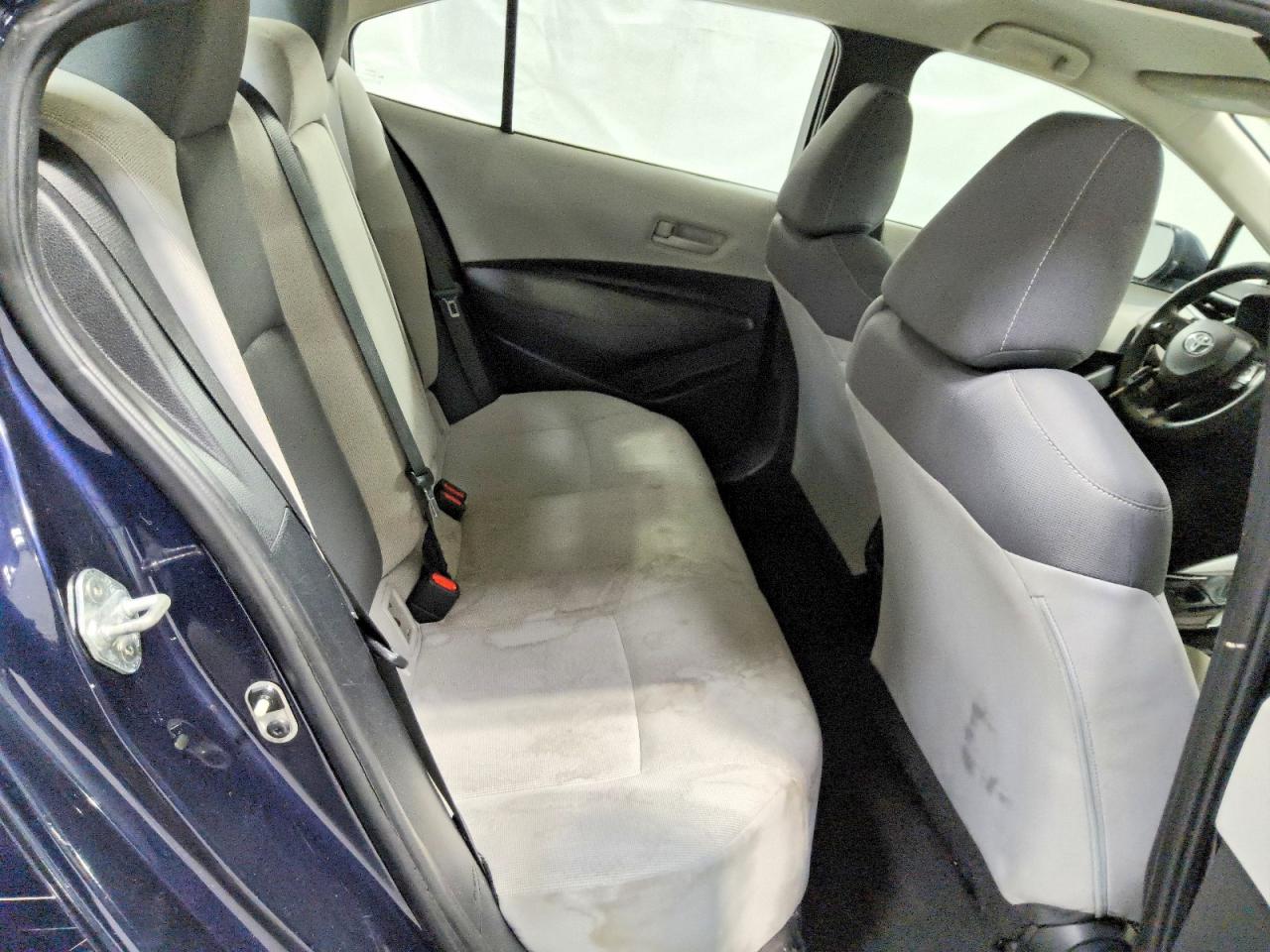 2022 Toyota Corolla Le Blue vin: 5YFEPMAE1NP385049