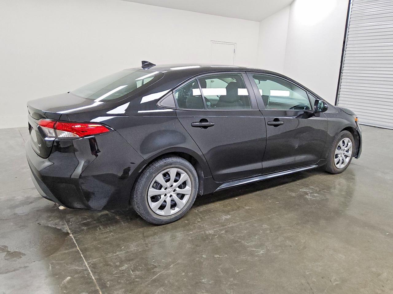 2021 Toyota Corolla Le Black vin: 5YFEPMAE2MP241329