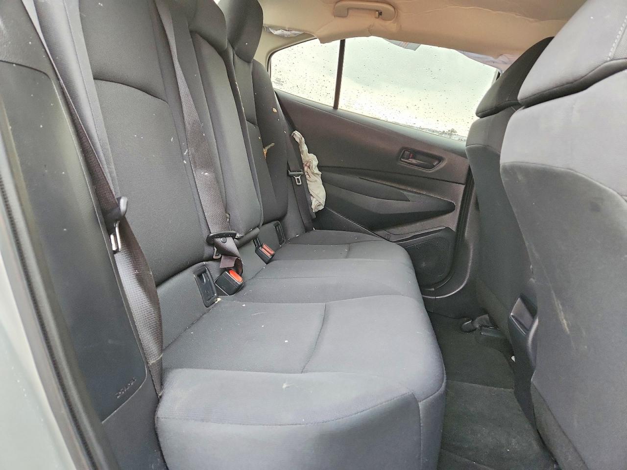 2022 Toyota Corolla Le Серебряный vin: 5YFEPMAE2NP300378