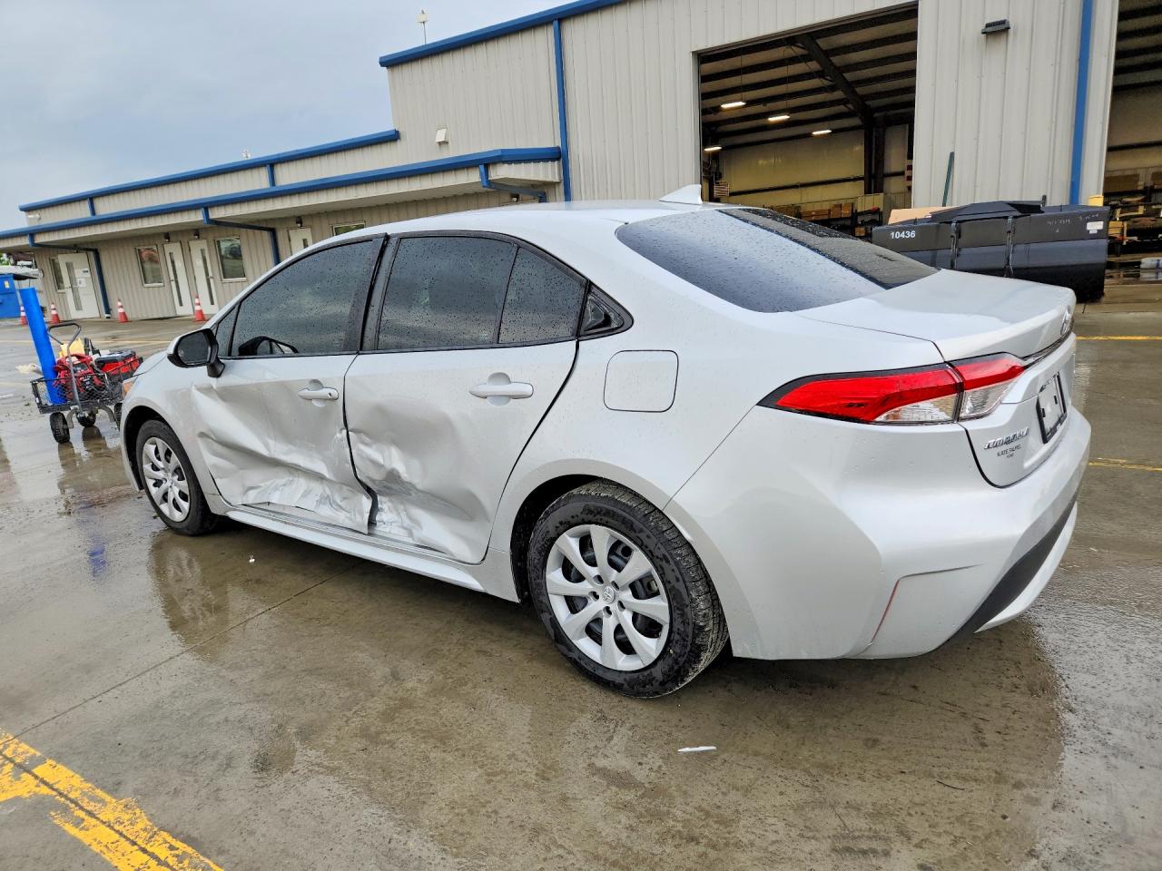 2022 Toyota Corolla Le Серебряный vin: 5YFEPMAE2NP300378