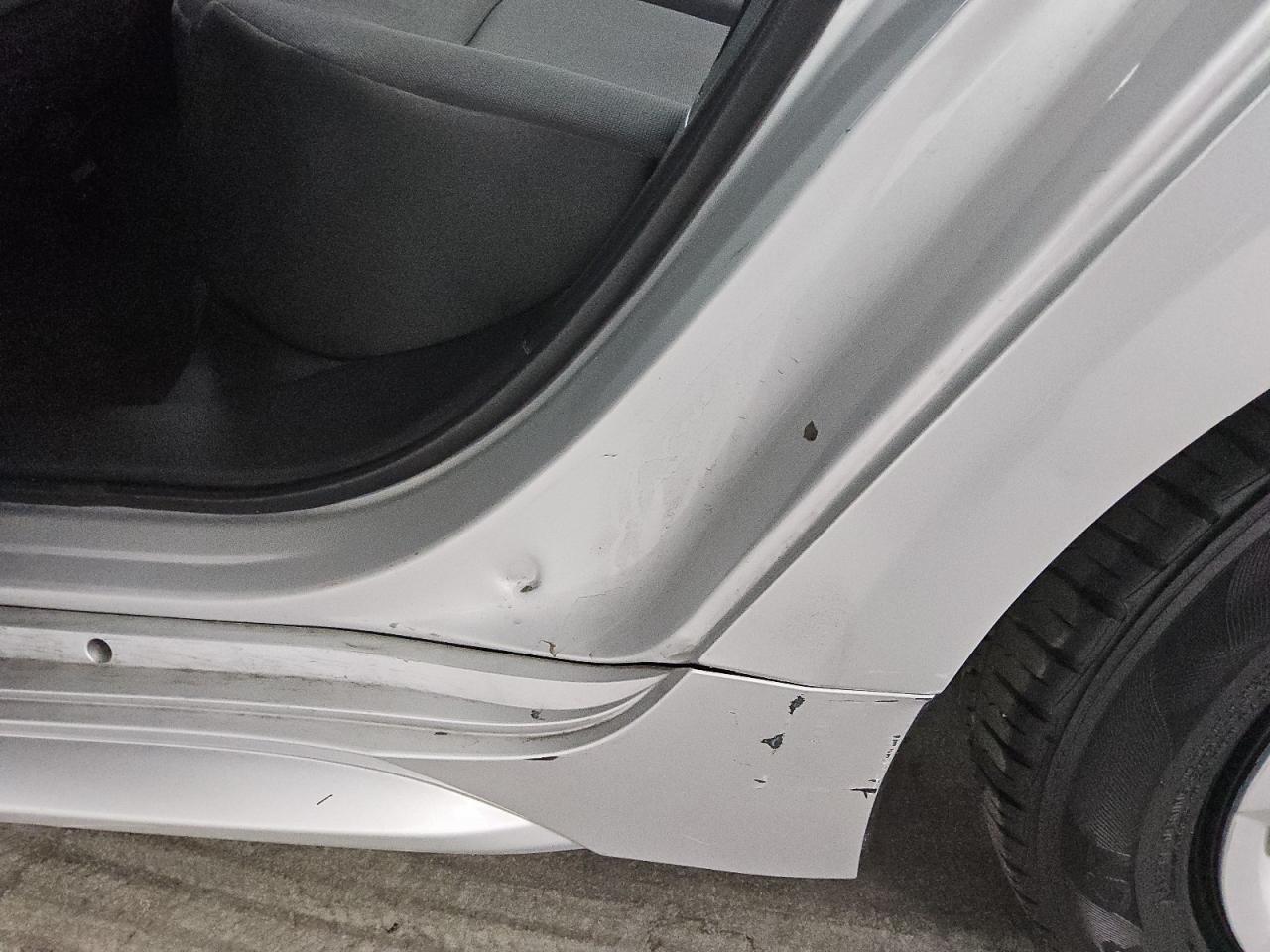 2021 Toyota Corolla Le Silver vin: 5YFEPMAE3MP203639 Damage: Left Rocker Panel Molding, Multiple Scratches Heavy, 3