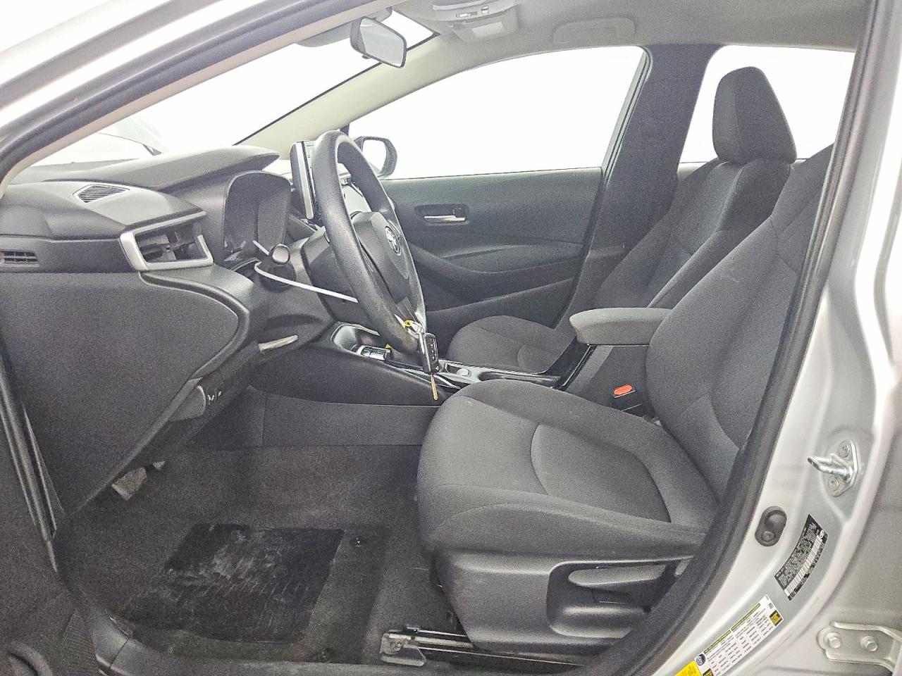 2021 Toyota Corolla Le Silver vin: 5YFEPMAE3MP203639