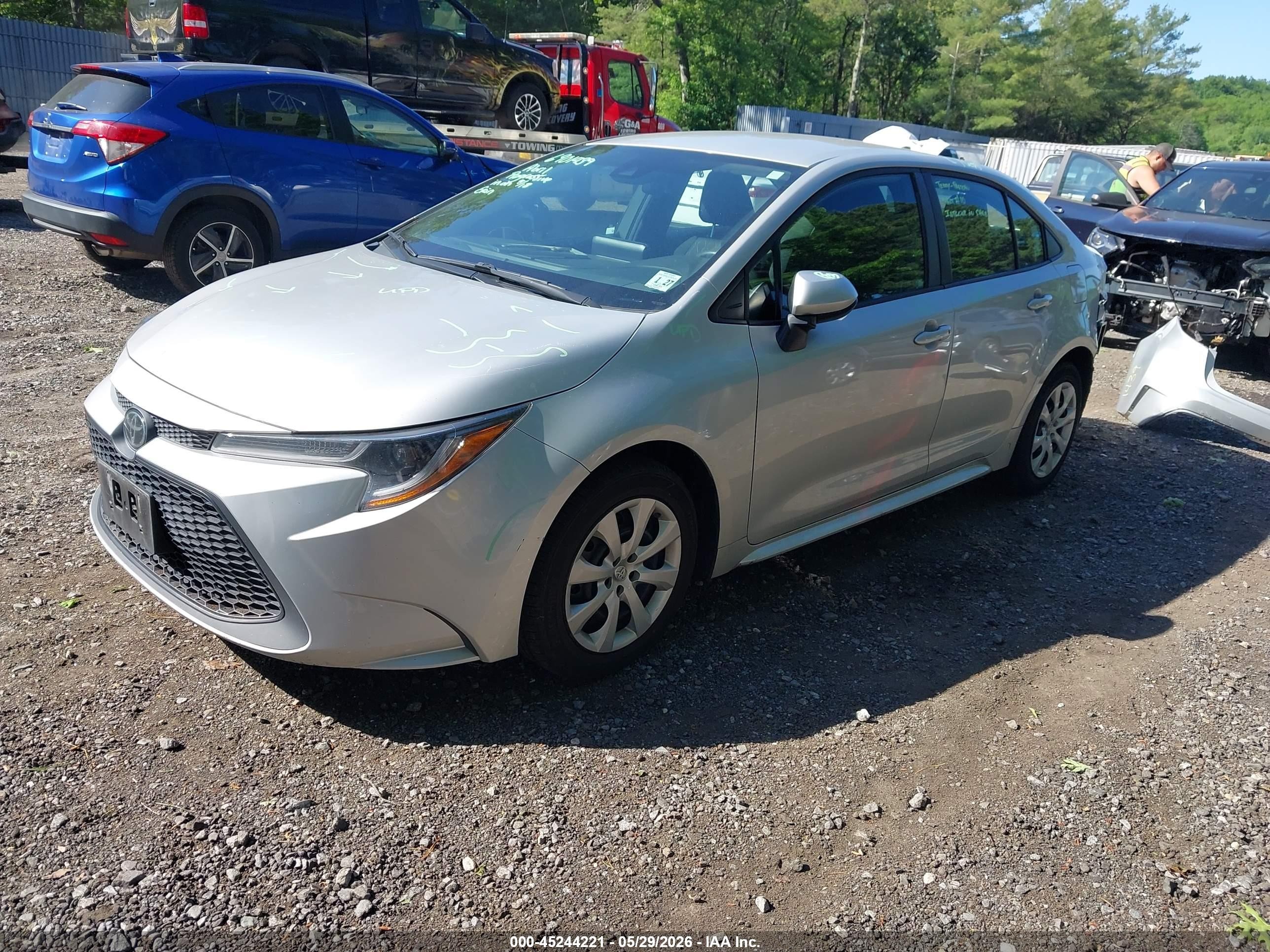 2022 Toyota Corolla Le Серебряный vin: 5YFEPMAE3NP299547