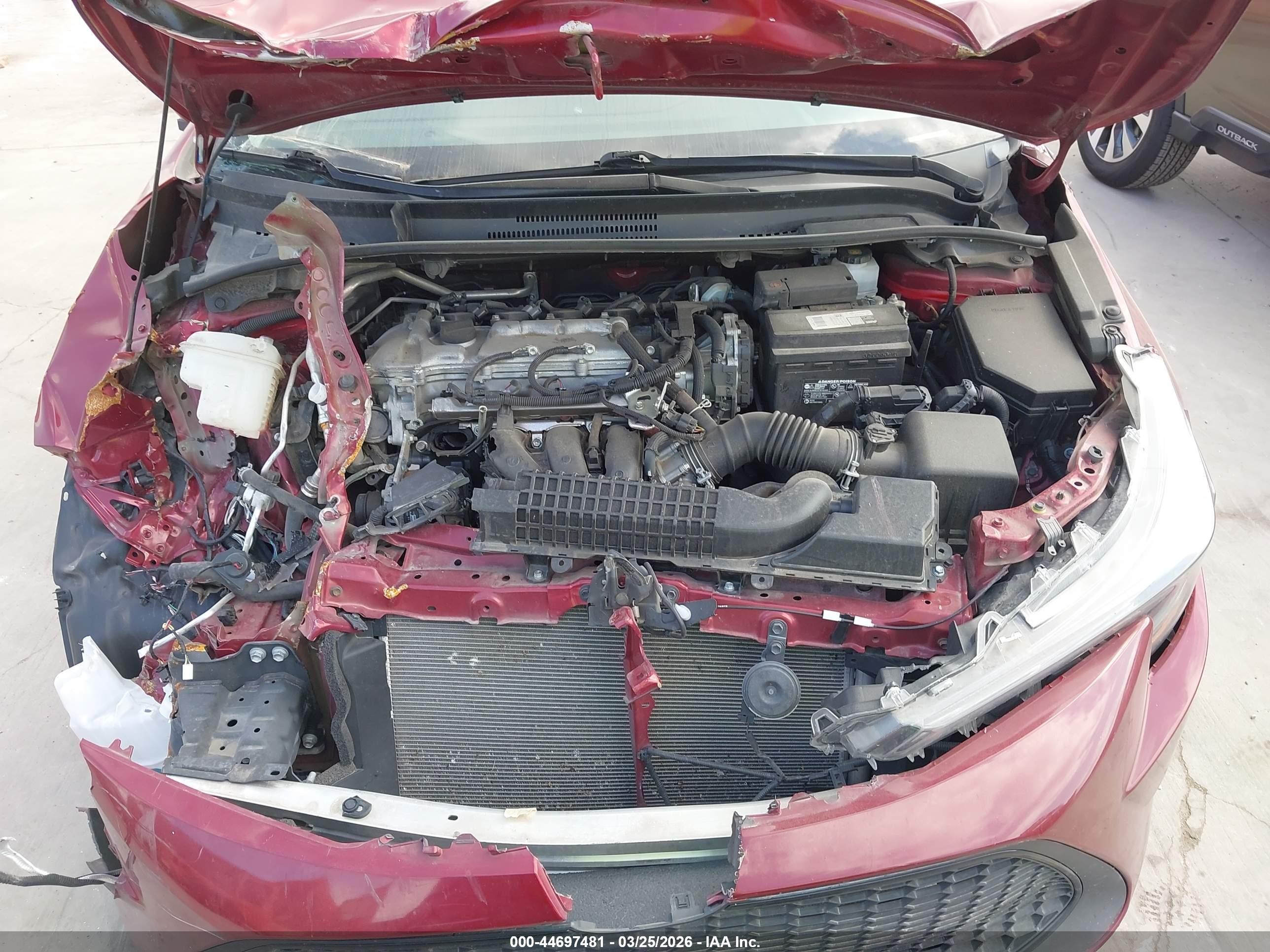 2022 Toyota Corolla Le Red vin: 5YFEPMAE3NP321689