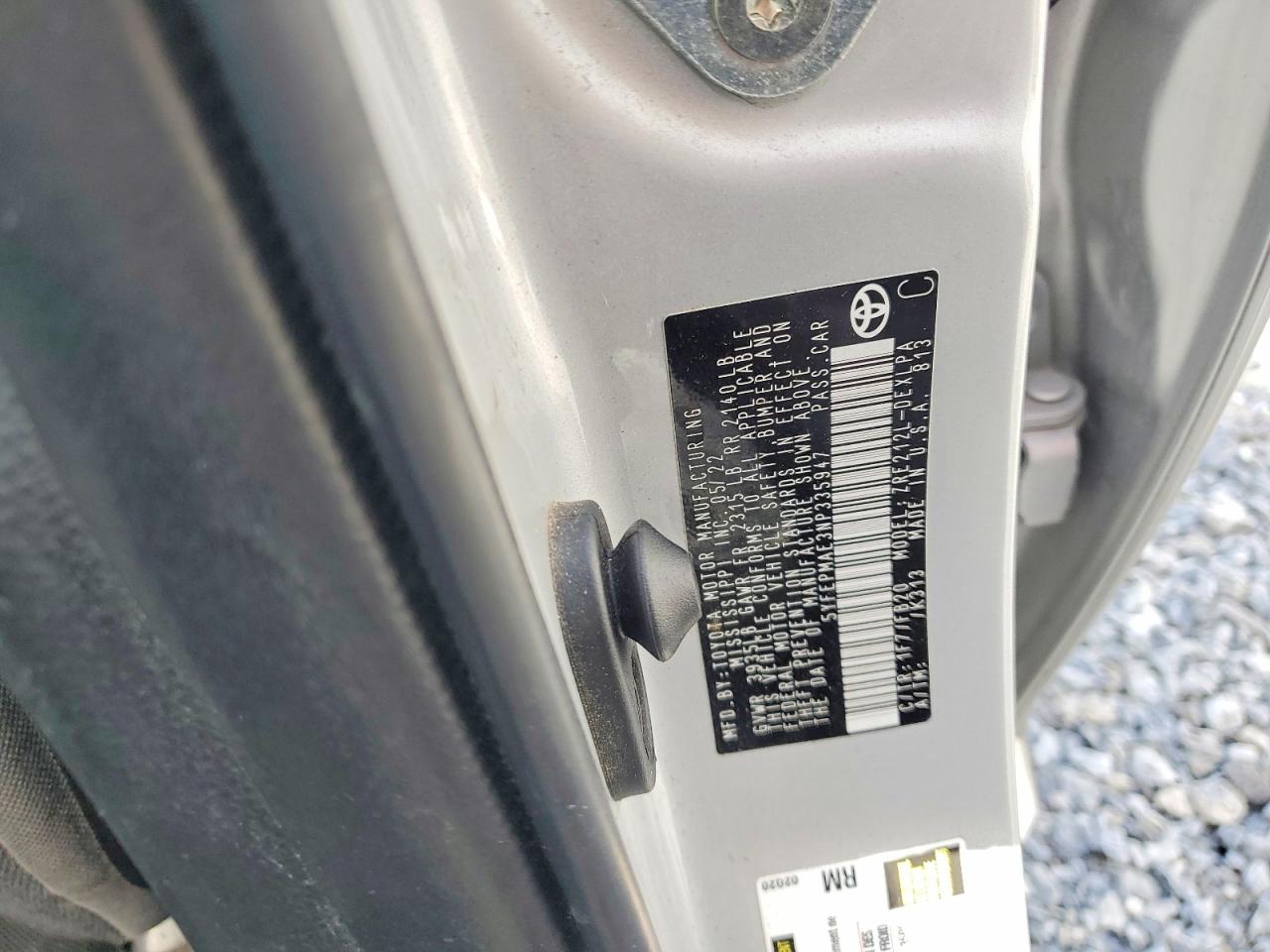 2022 Toyota Corolla Le Silver vin: 5YFEPMAE3NP335947