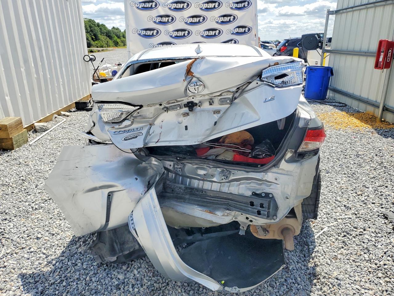 2022 Toyota Corolla Le Silver vin: 5YFEPMAE3NP335947