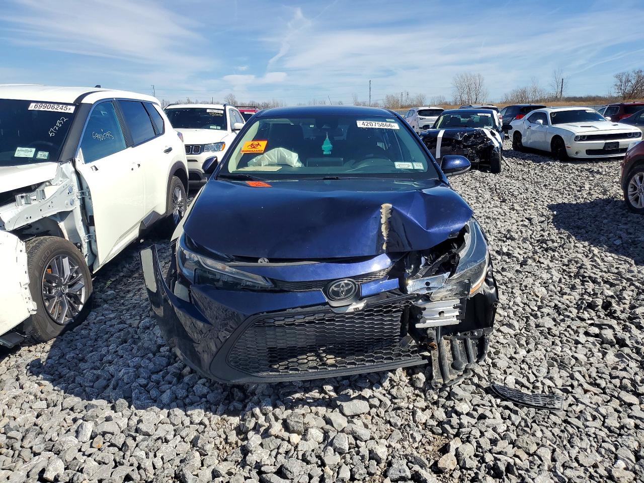 2022 Toyota Corolla Le Blue vin: 5YFEPMAE3NP345085