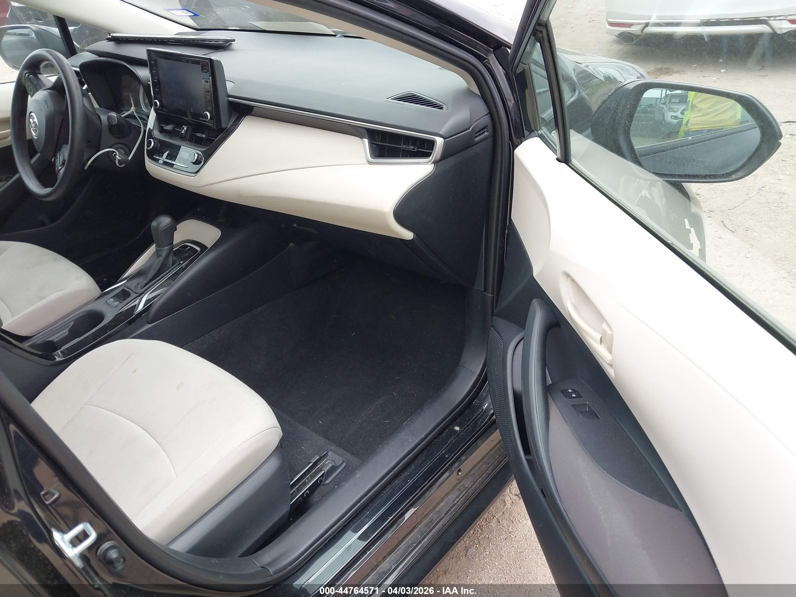 2022 Toyota Corolla Le Black vin: 5YFEPMAE3NP357429