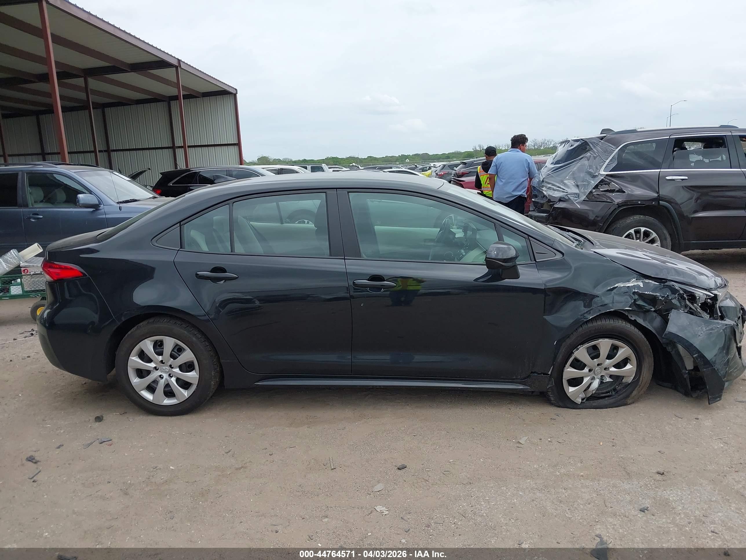 2022 Toyota Corolla Le Black vin: 5YFEPMAE3NP357429