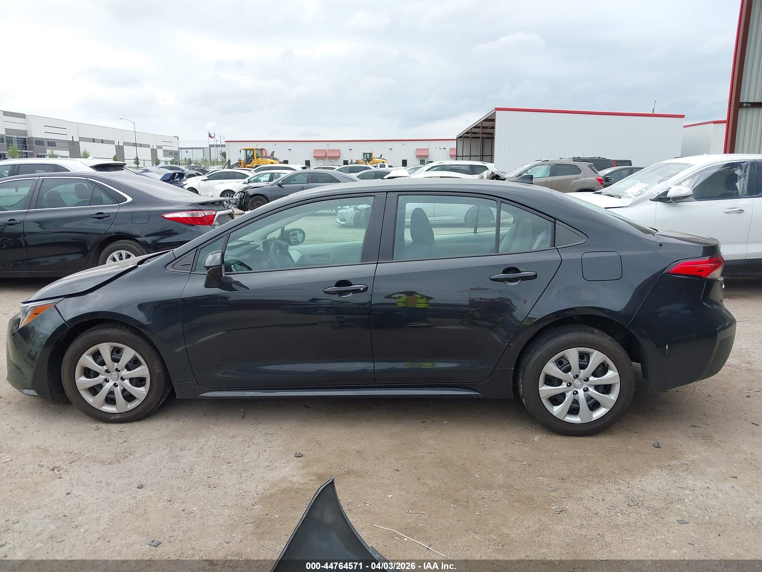 2022 Toyota Corolla Le Black vin: 5YFEPMAE3NP357429
