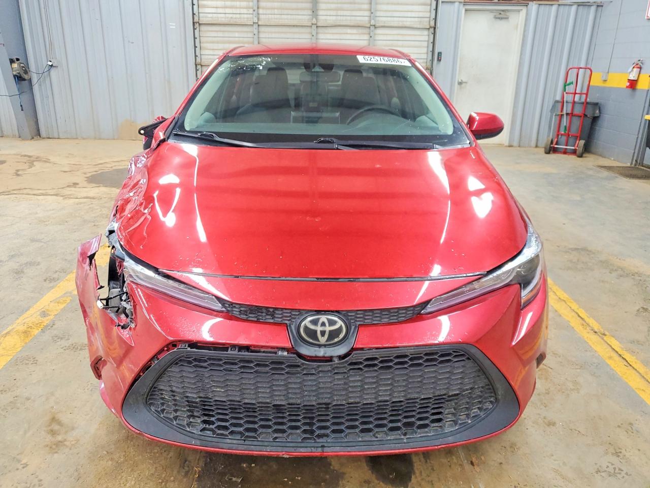 2021 Toyota Corolla Le Red vin: 5YFEPMAE4MP196586